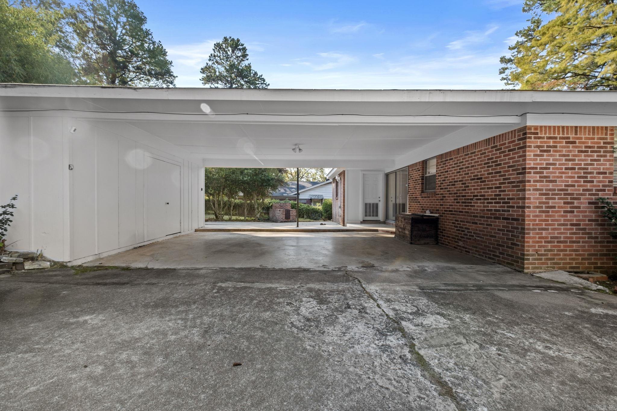 SHANNON HILLS - Residential