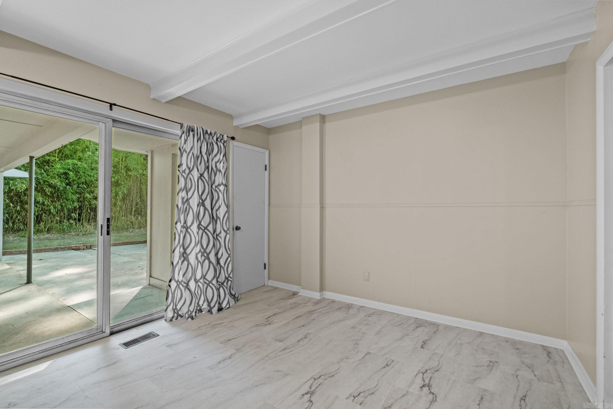 SHANNON HILLS - Residential