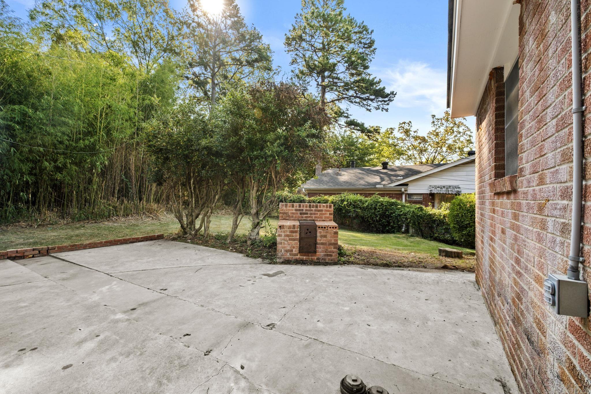 SHANNON HILLS - Residential