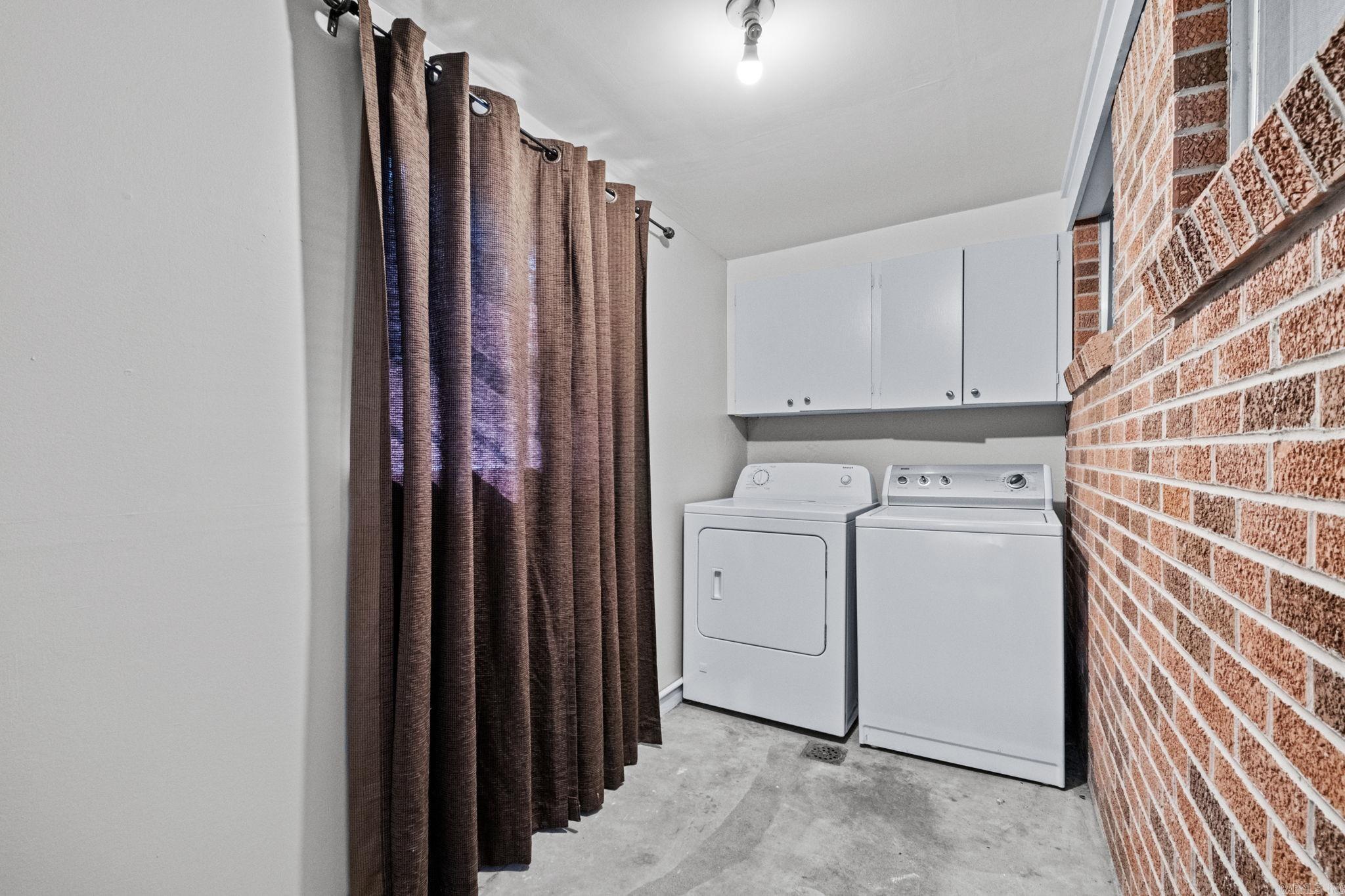 SHANNON HILLS - Residential