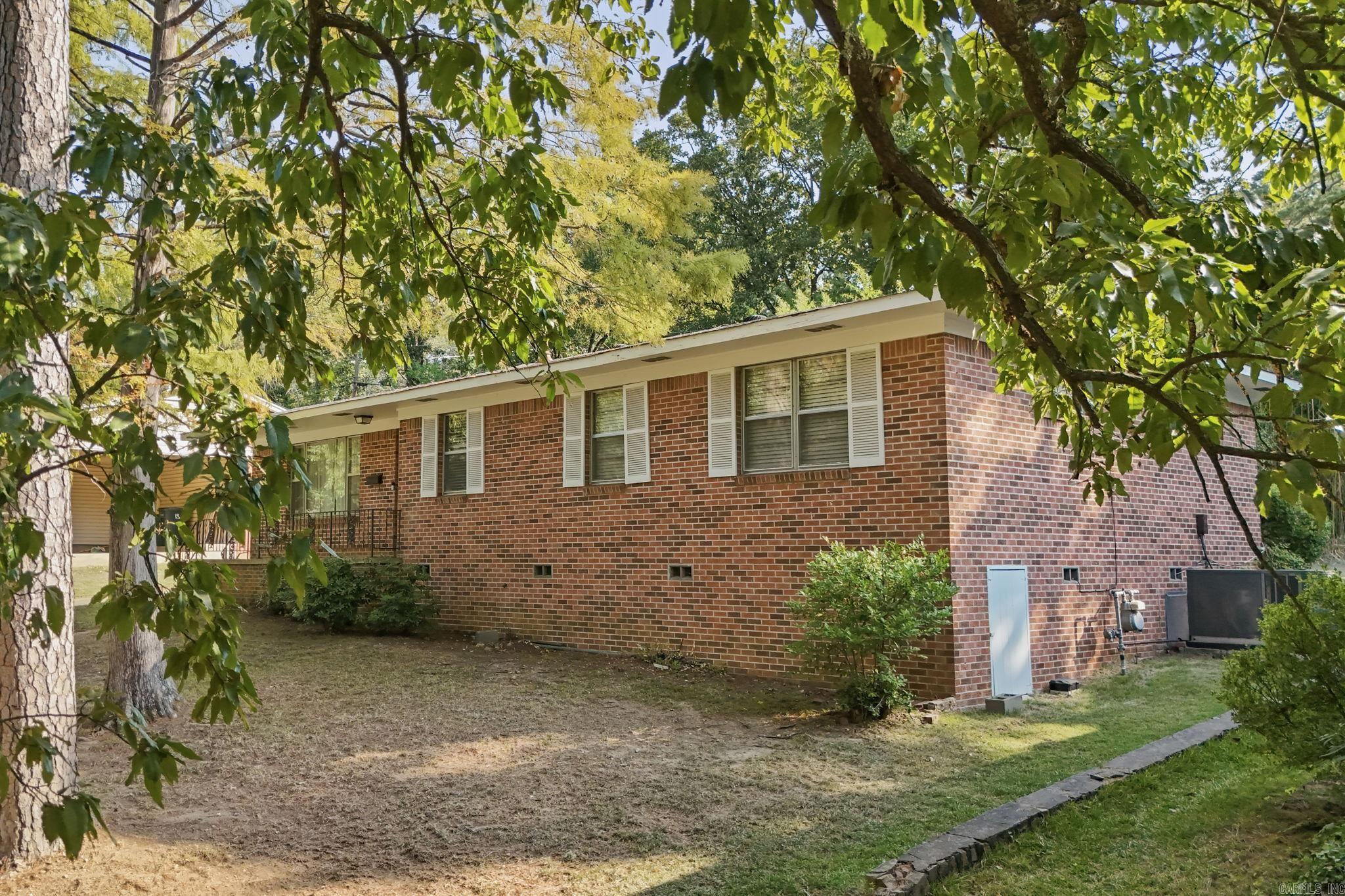 SHANNON HILLS - Residential