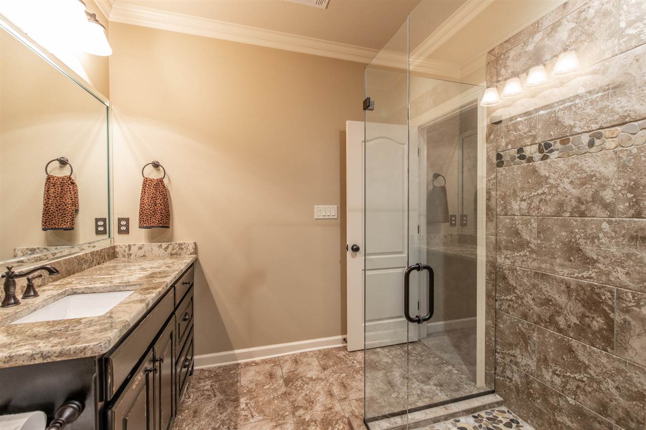 WOODLANDS EDGE - Residential