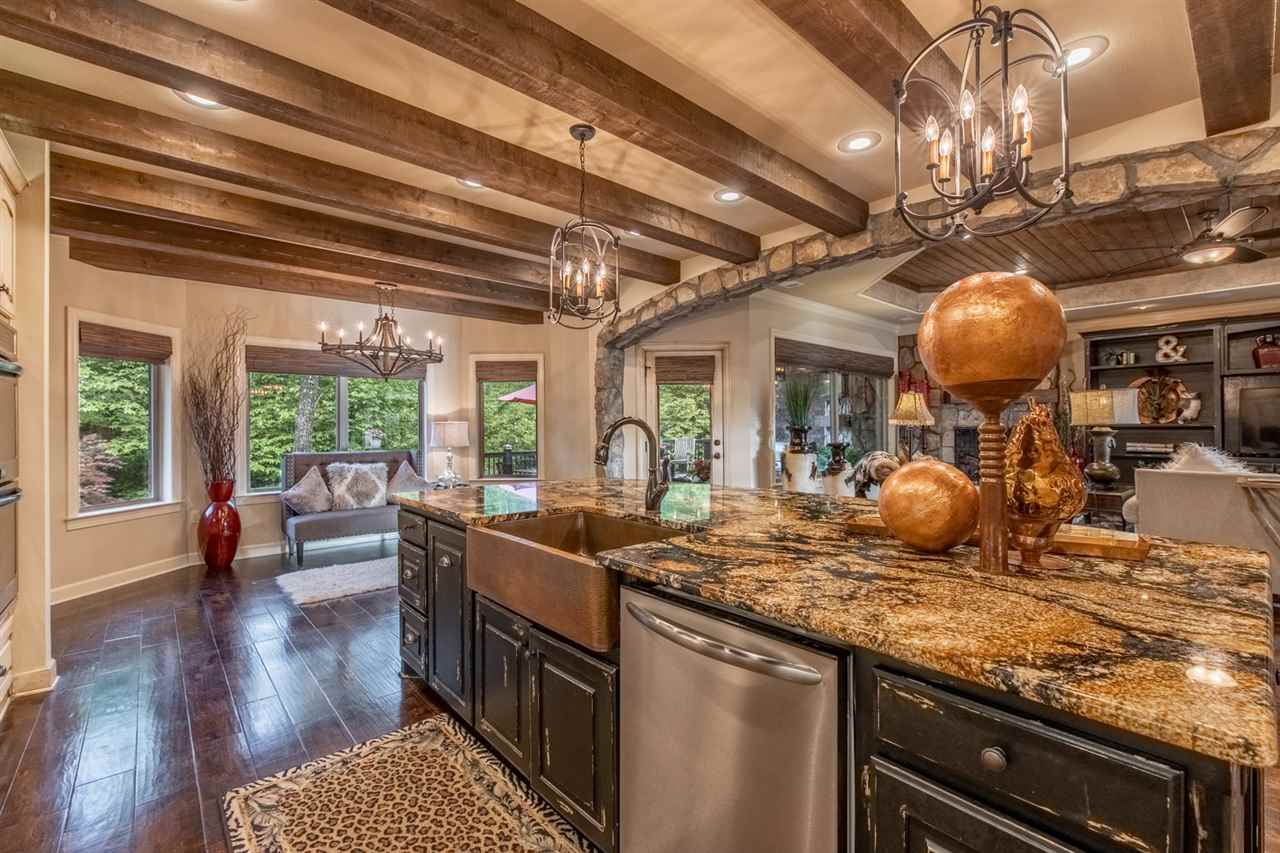 WOODLANDS EDGE - Residential