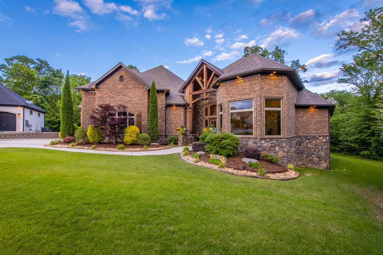 WOODLANDS EDGE - Residential