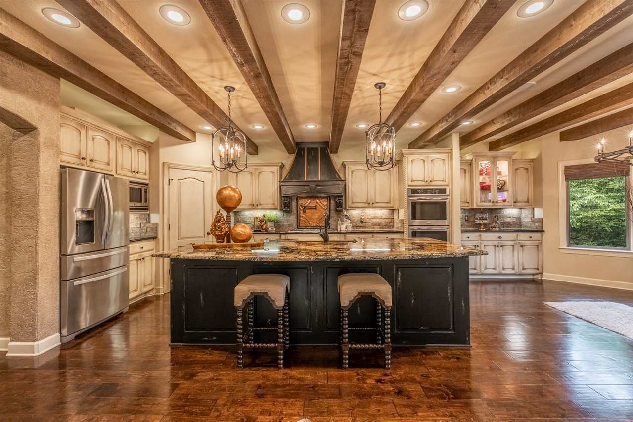 WOODLANDS EDGE - Residential