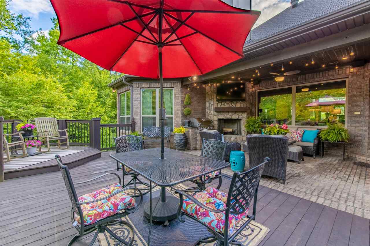WOODLANDS EDGE - Residential