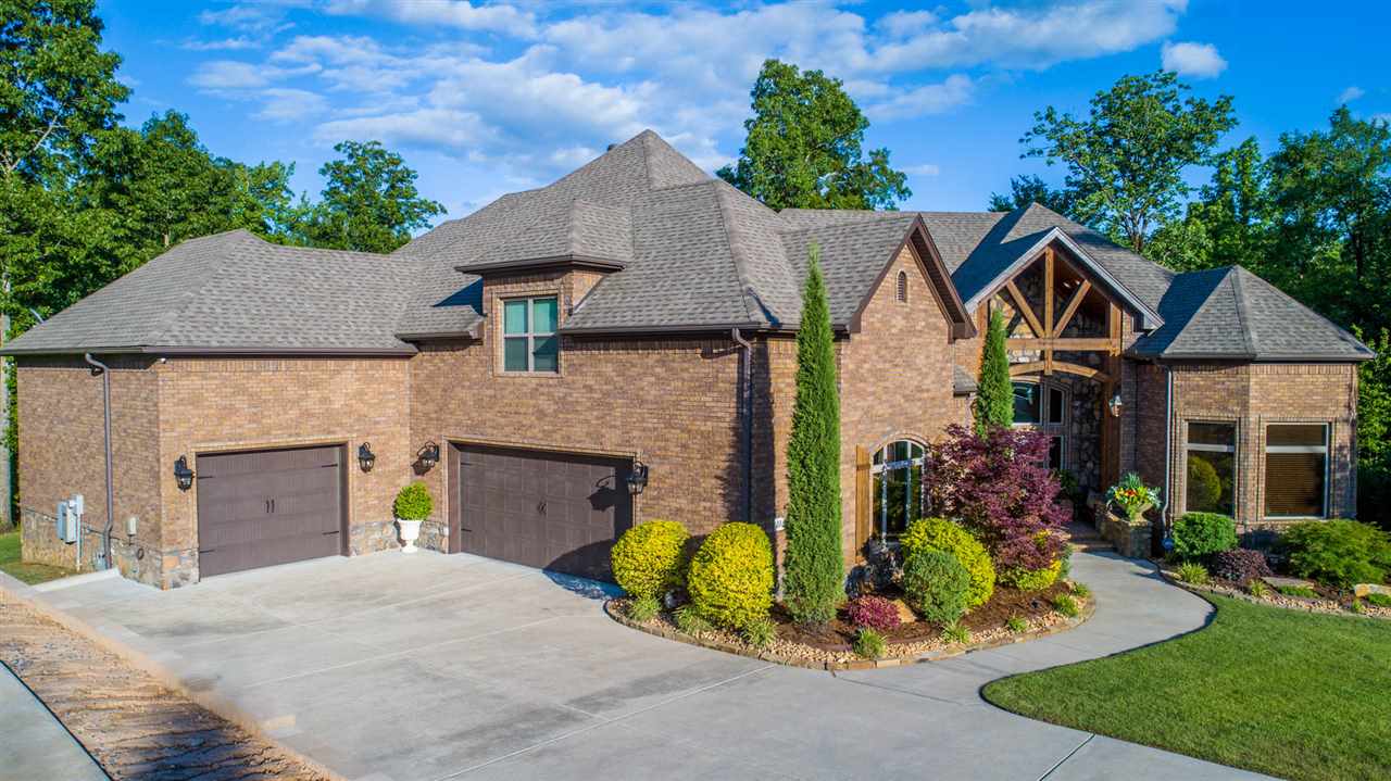 WOODLANDS EDGE - Residential