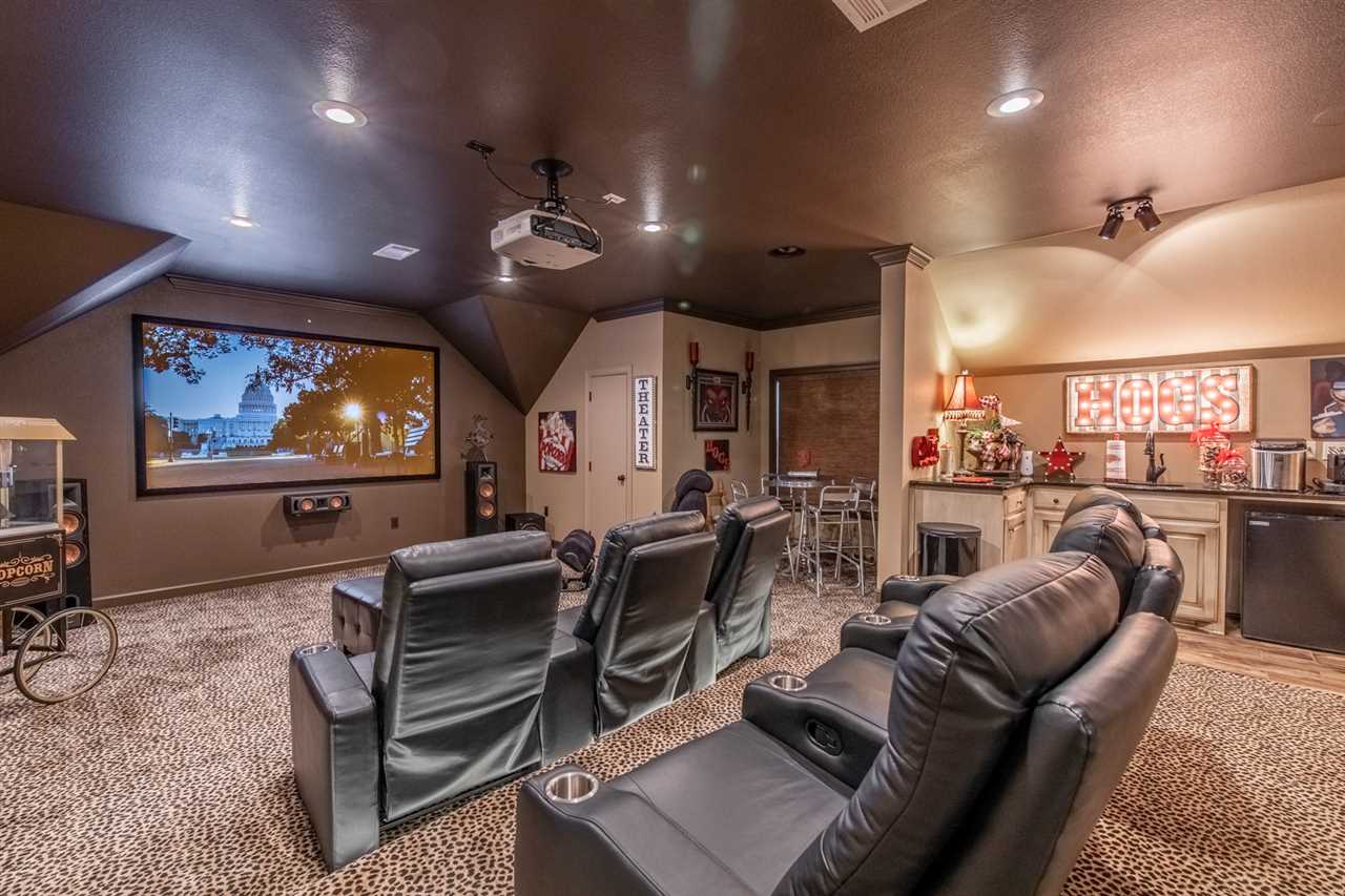 WOODLANDS EDGE - Residential