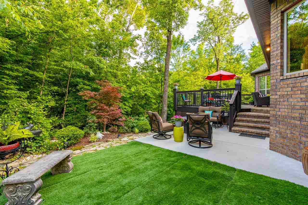 WOODLANDS EDGE - Residential