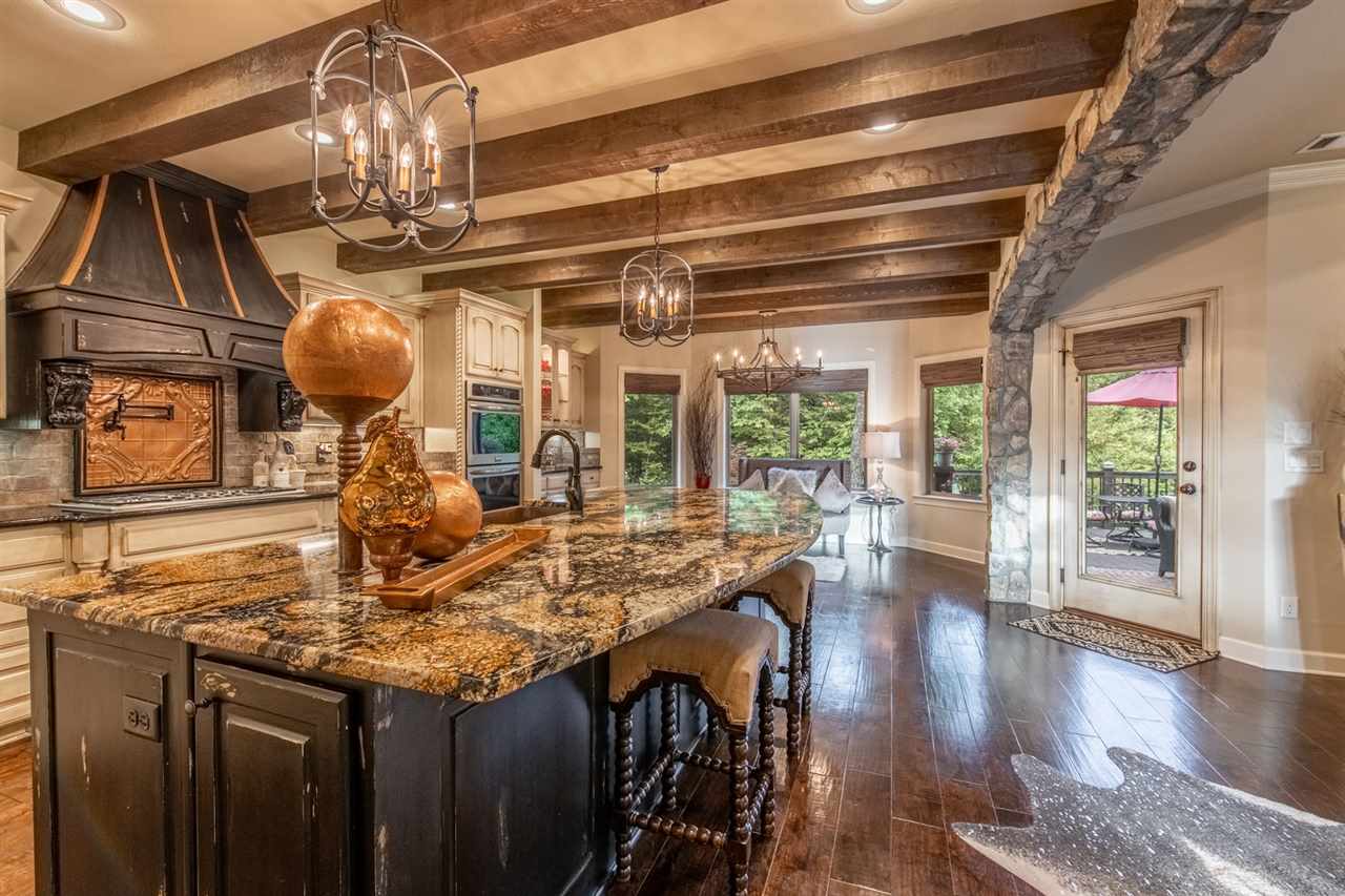 WOODLANDS EDGE - Residential