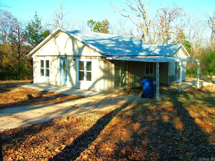 Adorable 3 bed 2 bath on the edge of town! This 1160 sq ft home has the benefits of country life with the convenience of in-town living. Metal roof/ metal siding & sits on 1.47 acres. Priced to sell.