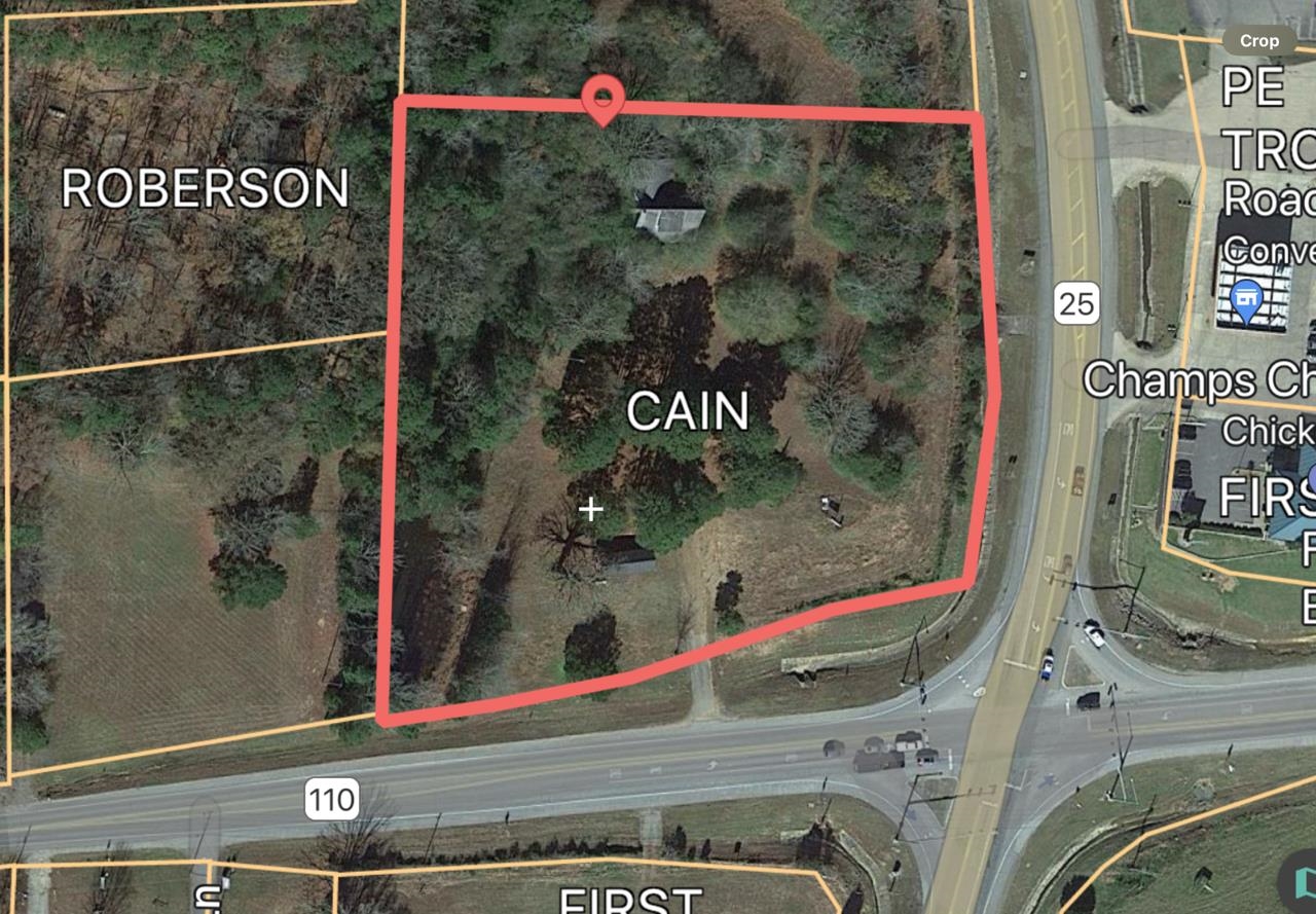 Exceptional Zoned C-2 Highway commercial property with plenty of room to grow! Strategically located at the intersection of Hwy 25 (BY-PASS) & Hwy 110 (Wilburn Road)! High traffic count (13K+ vehicles/day) ensures unmatched visibility and exposure for any business venture. With 2 access points (off BY-PASS & Hwy 110), it offers convenient ingress/egress making entry to your business a breeze! Only 2-3 minutes from Greers Ferry Lake, JFK Park and Greers Ferry Dam, Little Red River, Swinging Bridge, Baptist Hospital and downtown Heber Springs. Located across from a large gas station, multiple restaurants, strip mall and local shops. Enjoy the large views of Sugarloaf Mountain. This is a PRIME opportunity to captivate customers in this thriving business hub and growing community! Don't miss out, secure your place today! Call a agent for more details.
