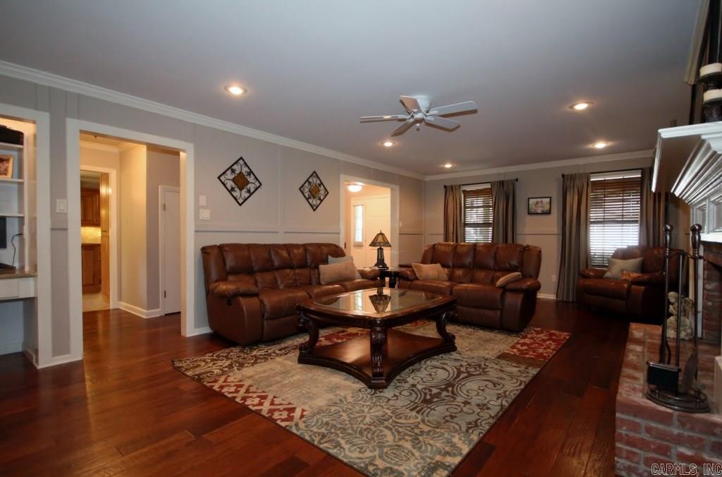 PEBBLE BEACH PARK - Residential