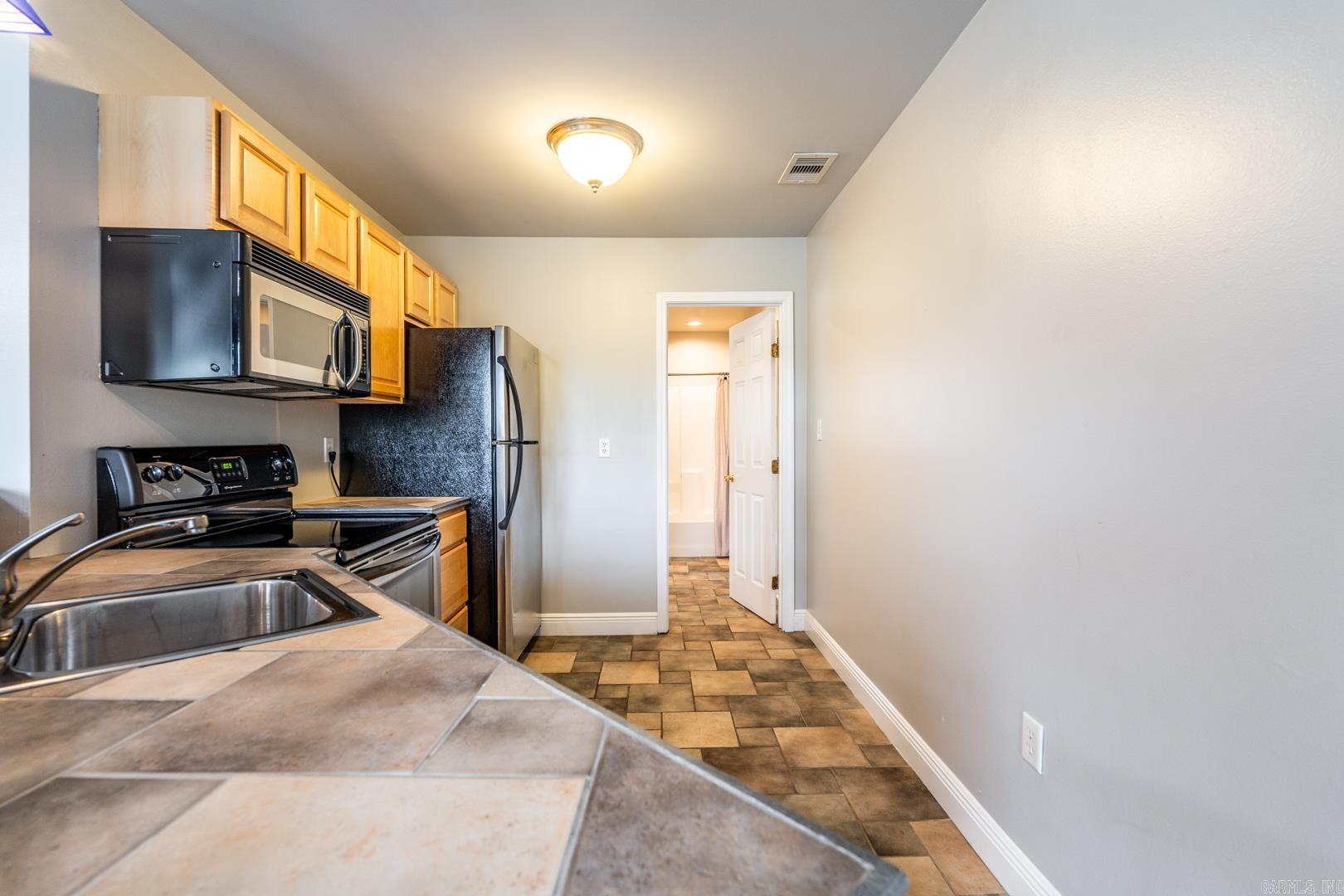 Falcon Crest - Residential