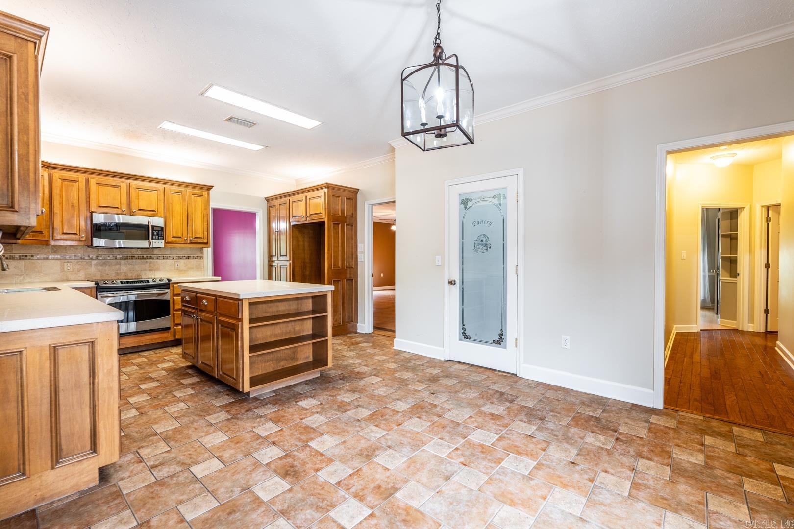 Falcon Crest - Residential