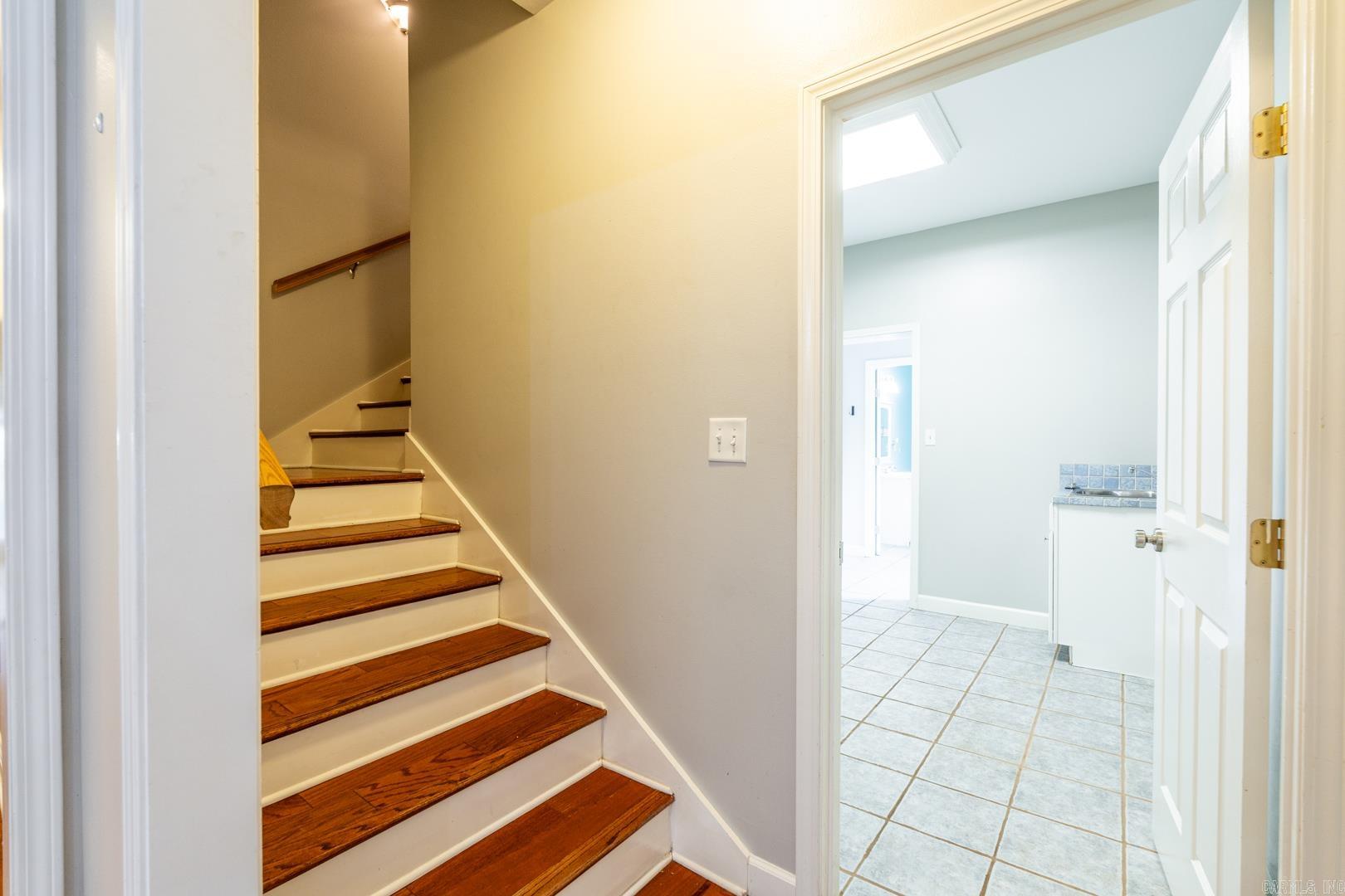 Falcon Crest - Residential