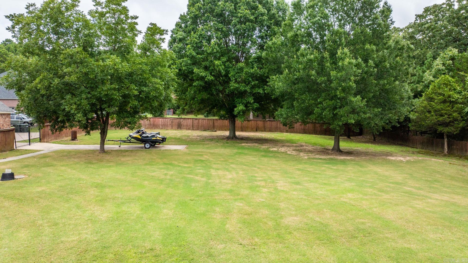 Falcon Crest - Residential