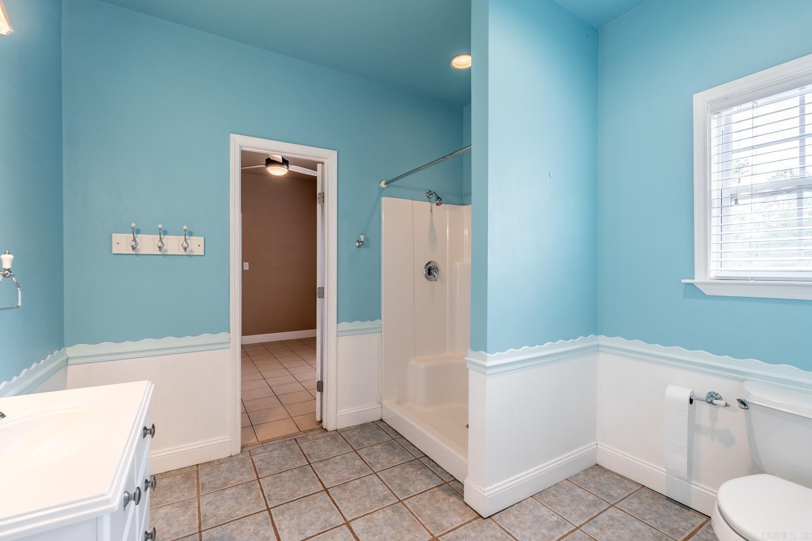 Falcon Crest - Residential