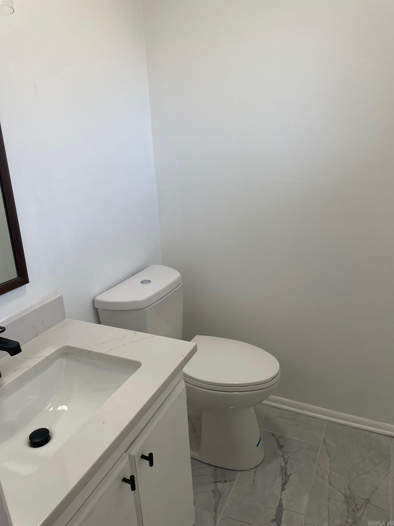 LAKE VIEW - Residential Lease