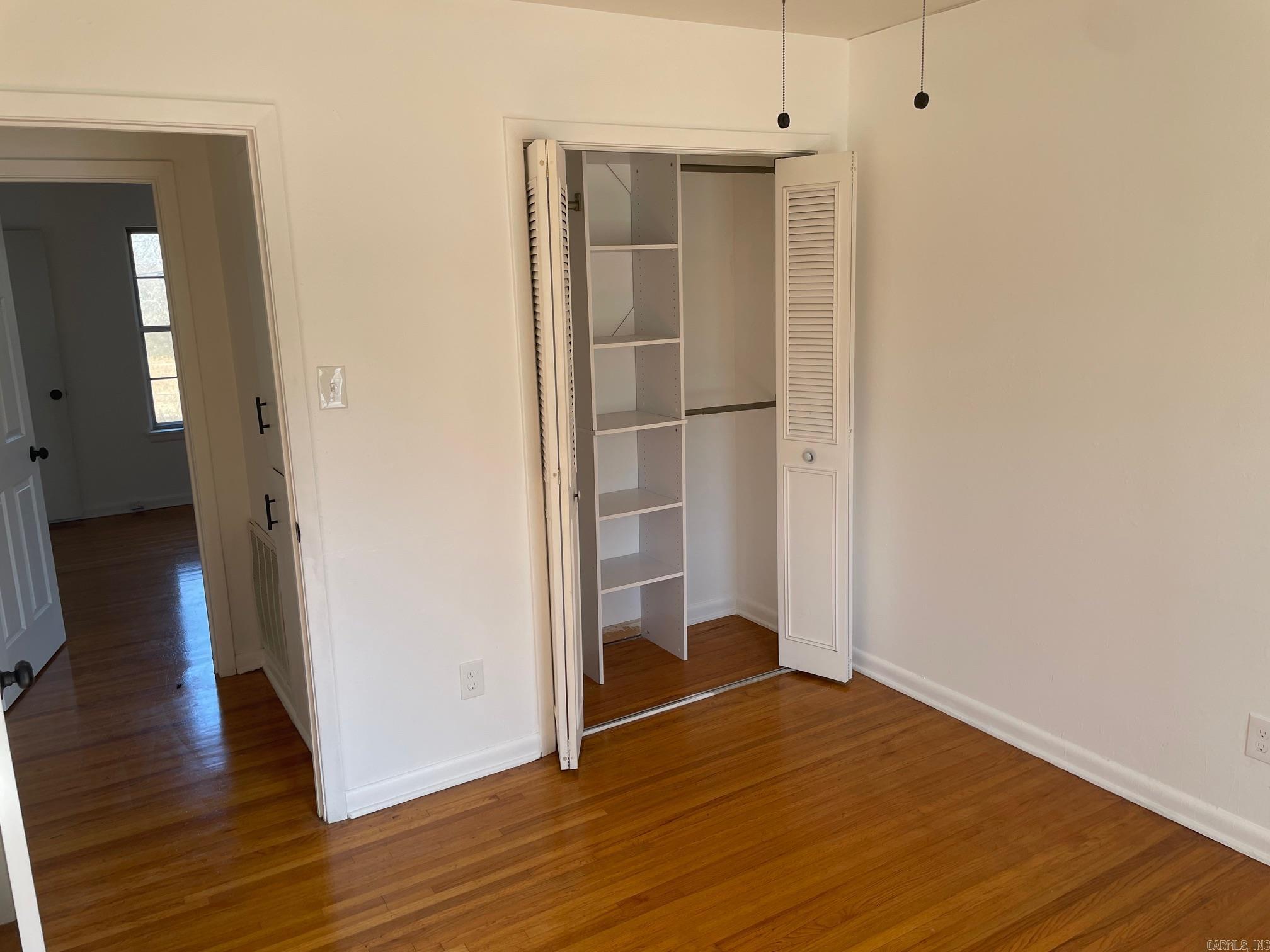 LAKE VIEW - Residential Lease