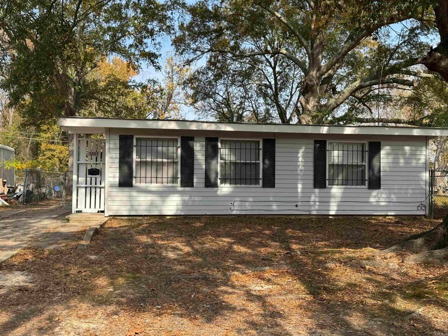 Introducing a beautifully updated two-bedroom, one-bath home offering 780 square feet of charm and comfort. This property has been completely refreshed and is truly move-in ready.  Features include: • New flooring throughout • Fresh interior paint • Cozy and efficient layout • Classic curb appeal  Whether you’re a first-time homebuyer or an investor seeking a turnkey opportunity, this home delivers exceptional value at an amazing price.  3203 S. Iris is full of character and ready for its next owner.