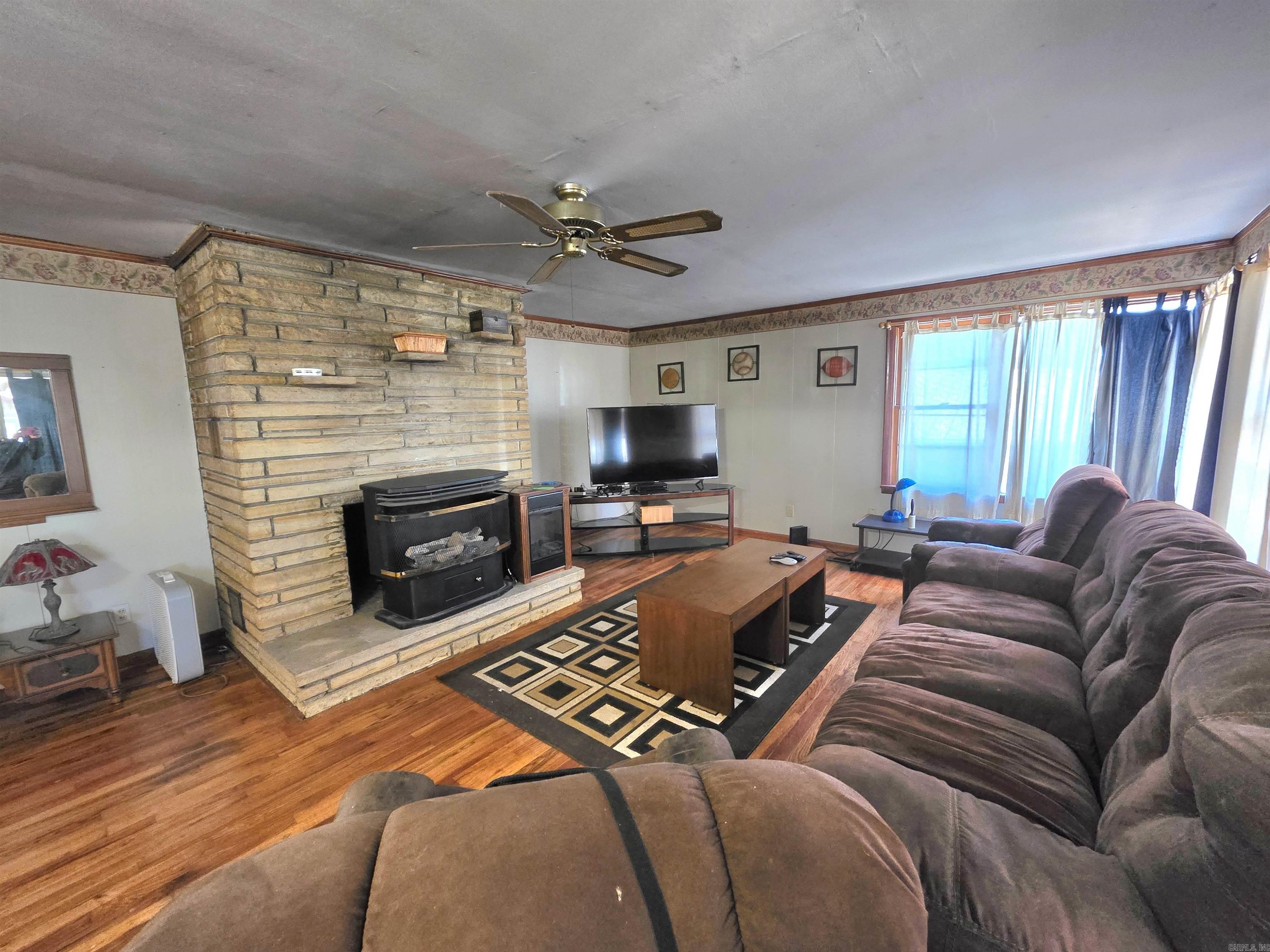 CHICKASAW - Residential