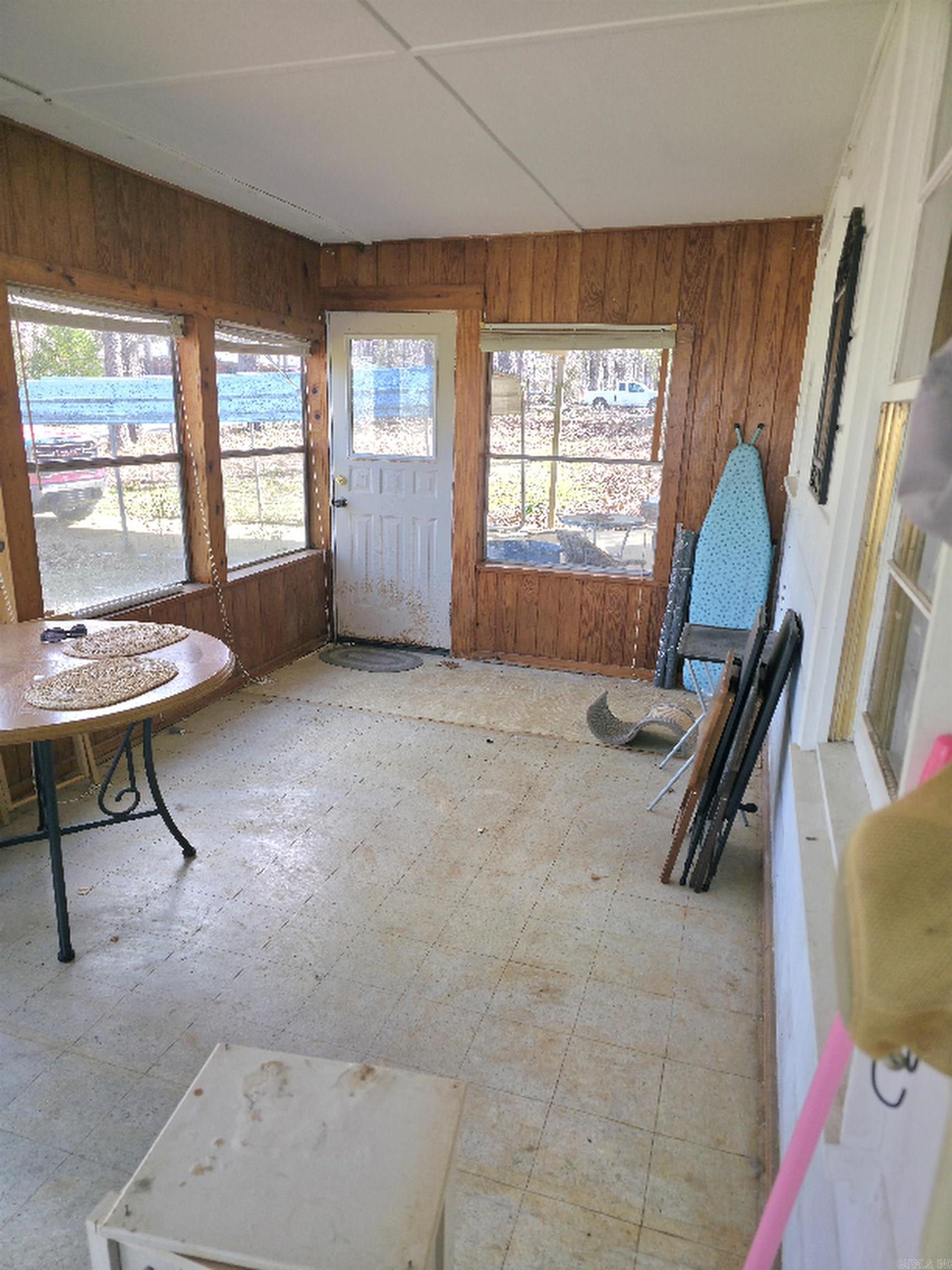 CHICKASAW - Residential