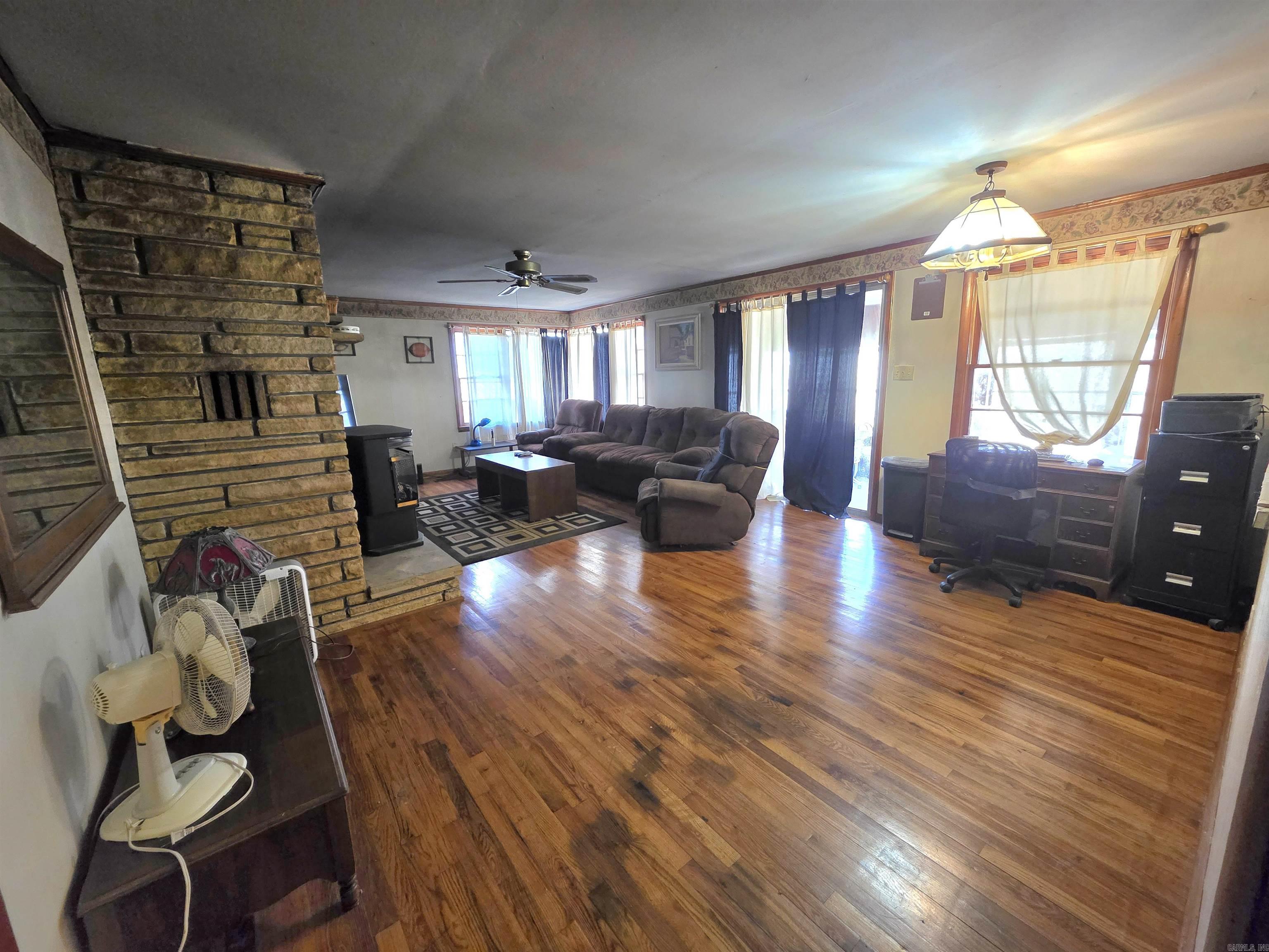 CHICKASAW - Residential