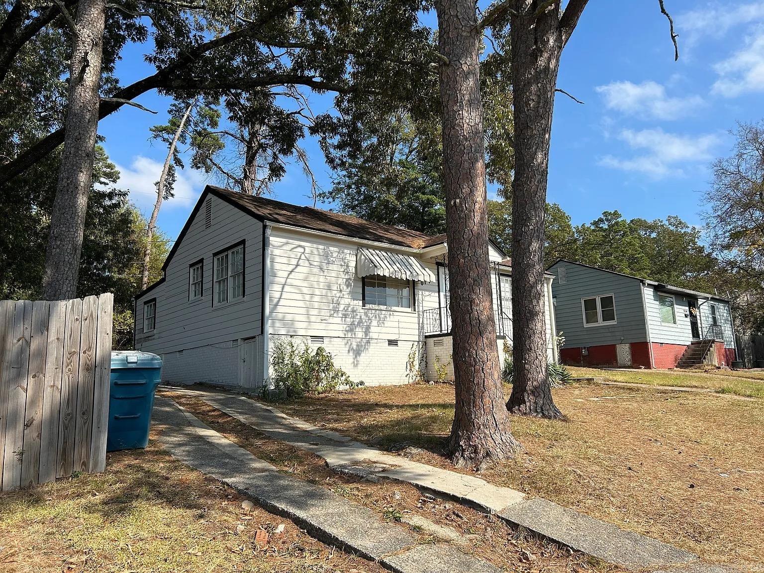 PINE FOREST - Residential