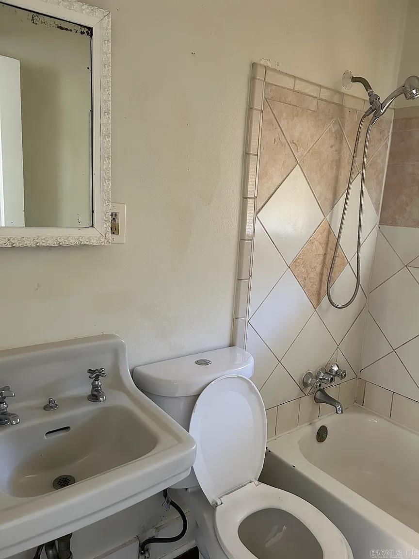 PINE FOREST - Residential