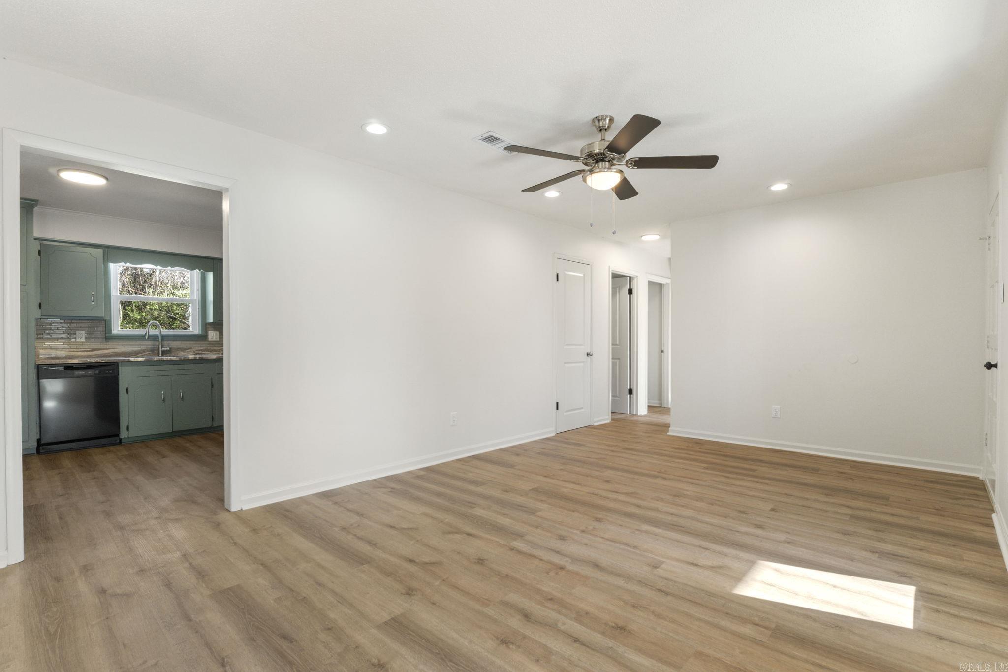 STAGECOACH VILLAGE - Residential