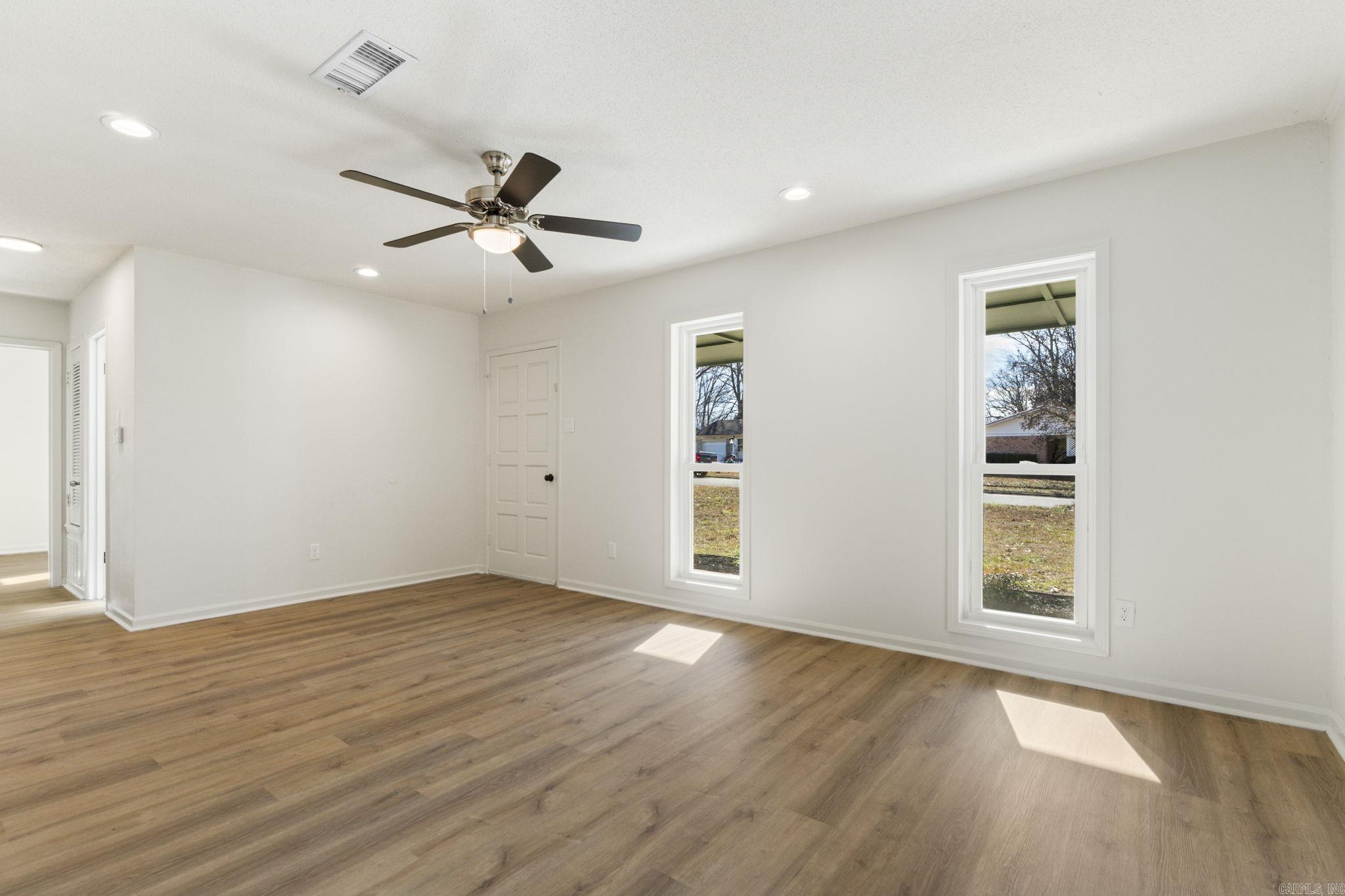 STAGECOACH VILLAGE - Residential