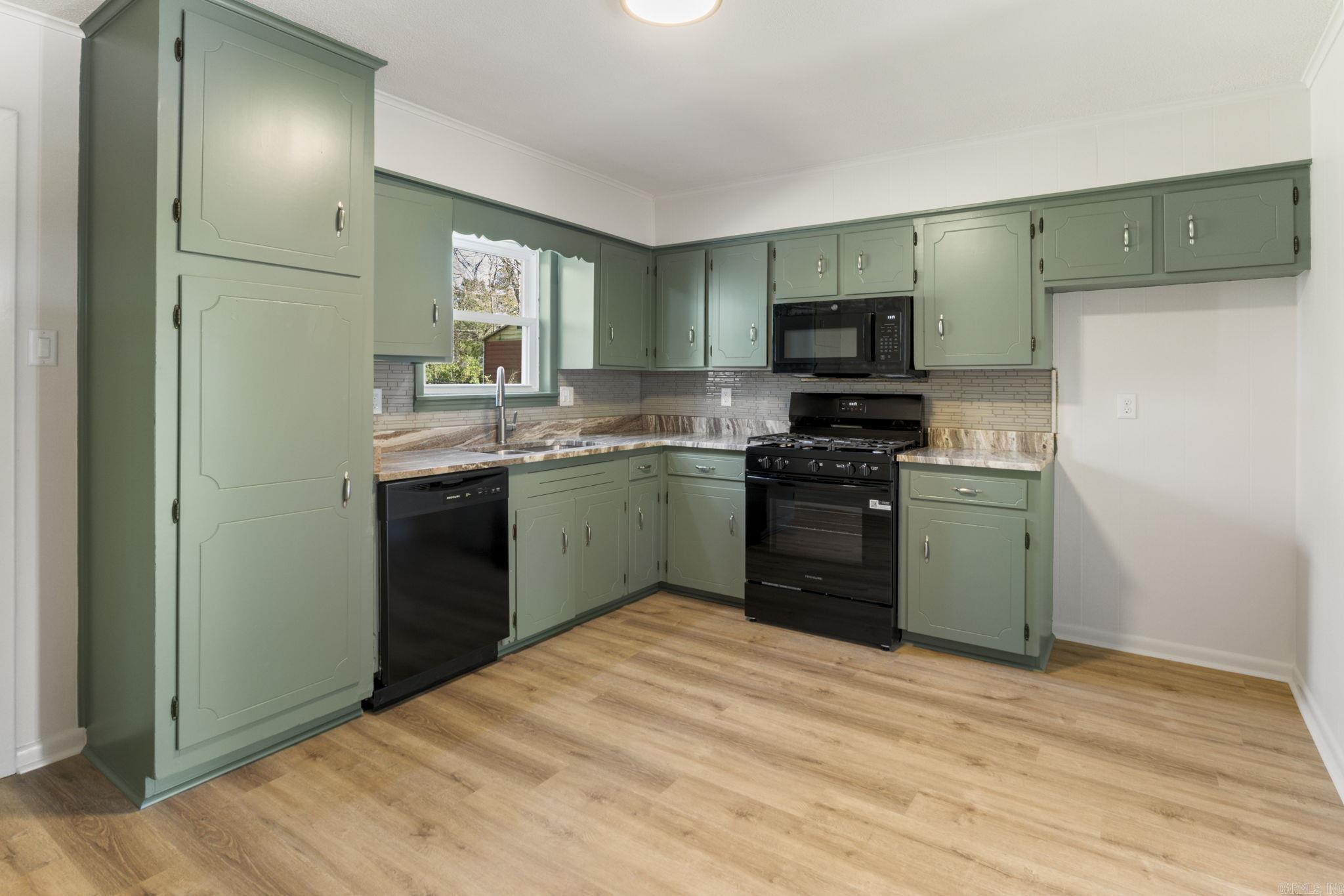 STAGECOACH VILLAGE - Residential