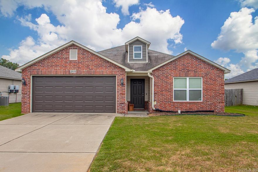 This meticulously cared-for 3-bedroom, 2-bathroom home offers 1,364 SQFT of smartly designed living space. With a flowing open floor plan, it maximizes functionality while maintaining a warm, welcoming feel. Enjoy ample storage, a flat fenced yard, and peace of mind with only one previous owner. Whether you're a first-time buyer or looking for a fantastic investment, this charming property won't last long!