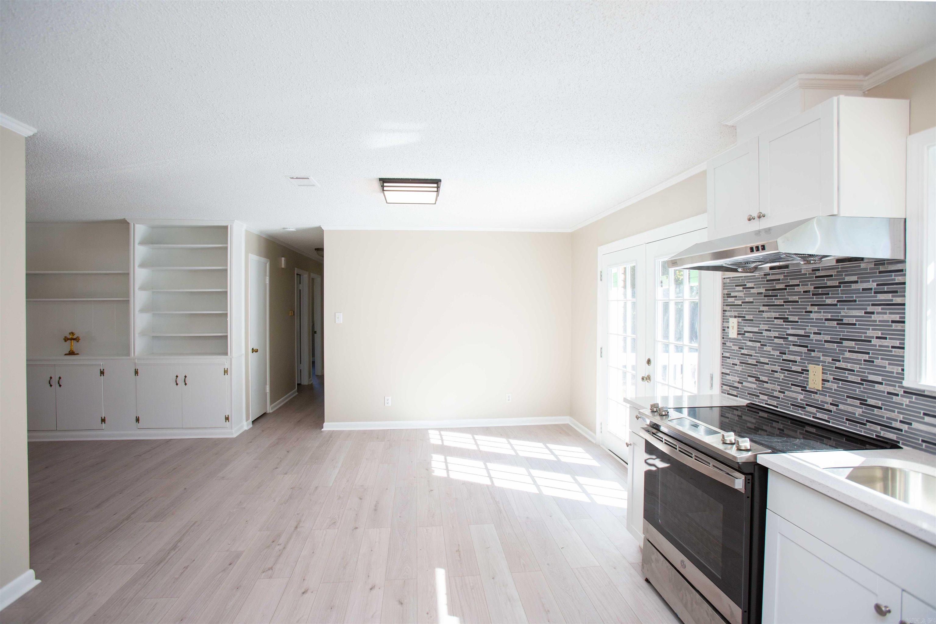 West Markham Heights - Residential Lease