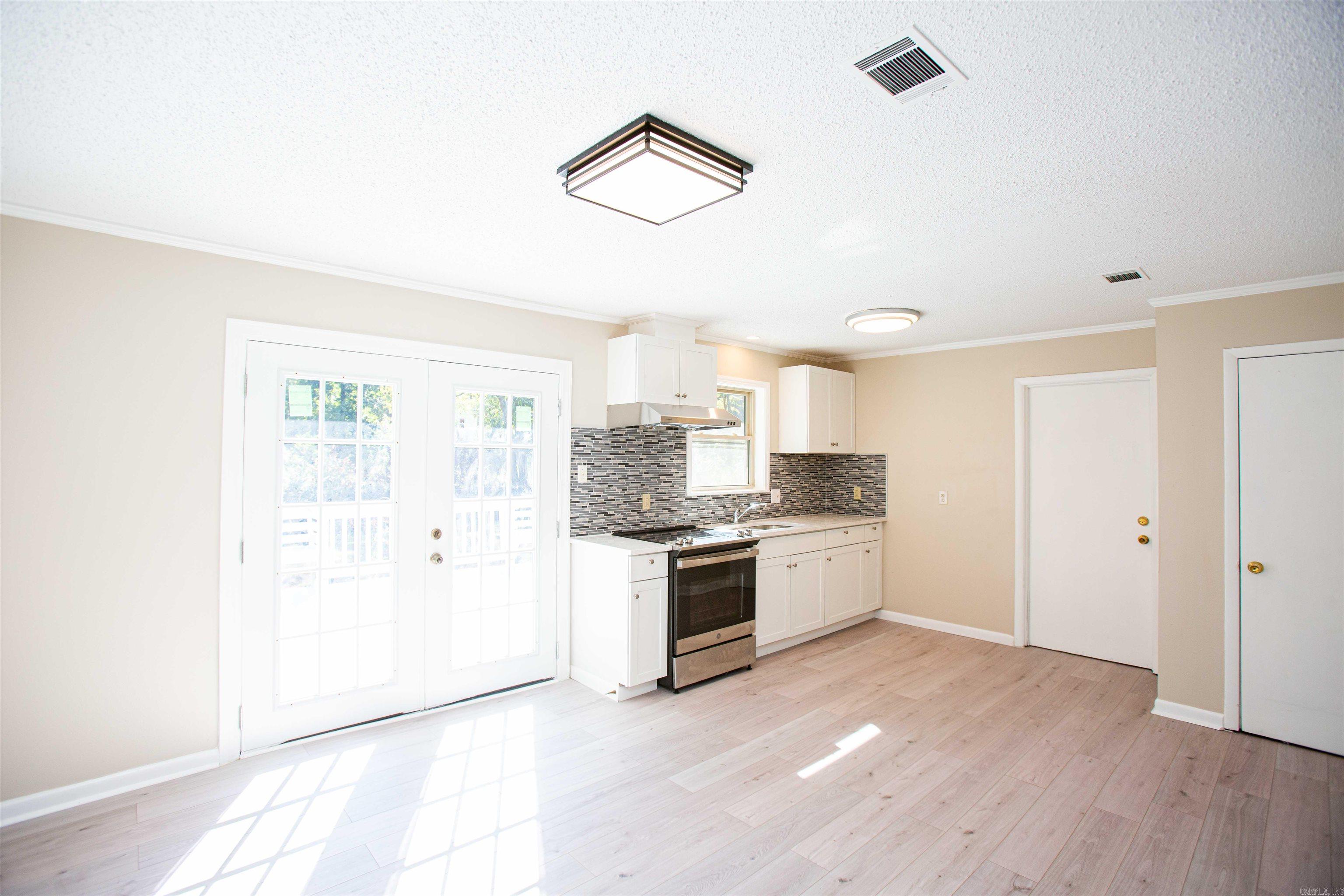 West Markham Heights - Residential Lease