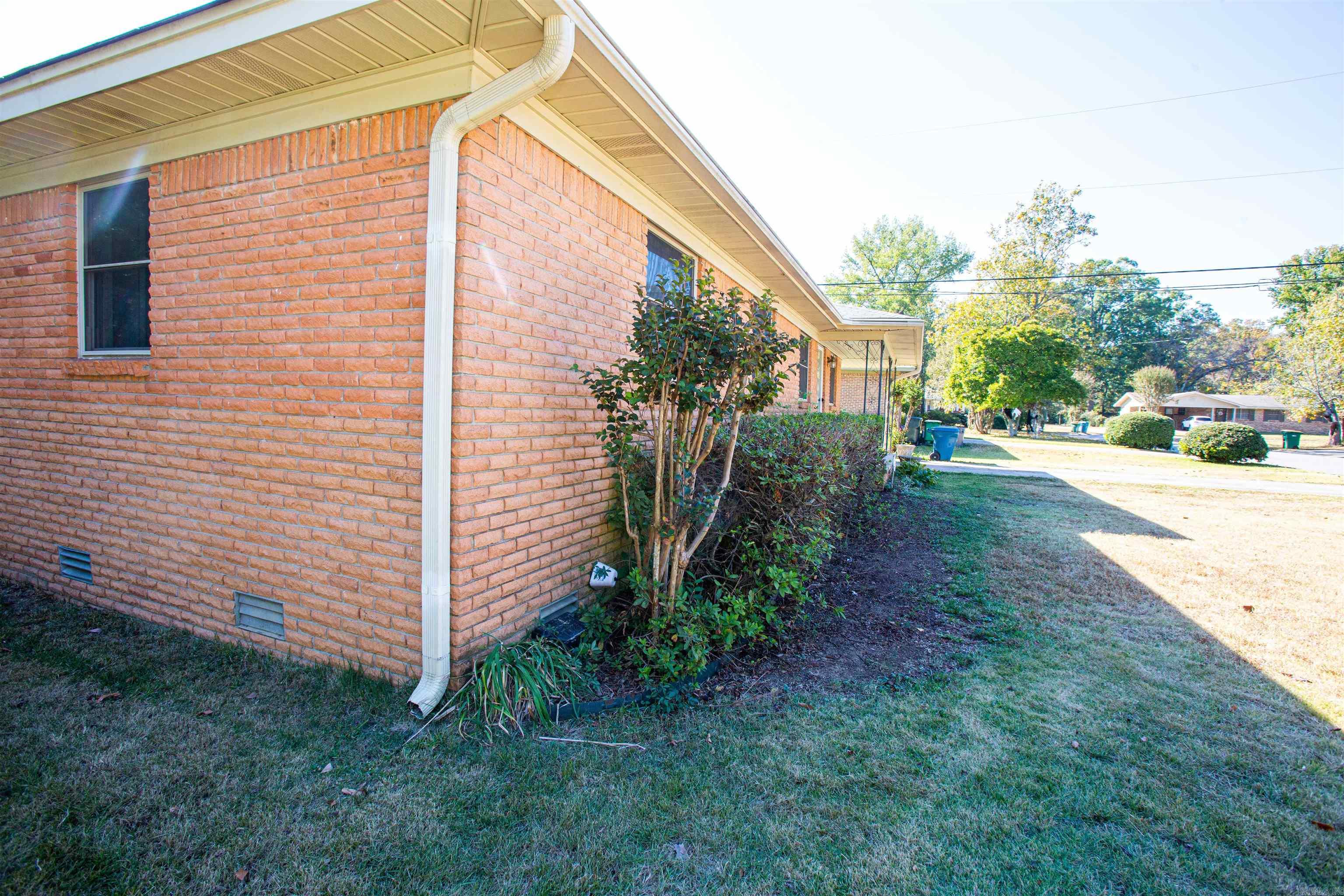 West Markham Heights - Residential Lease