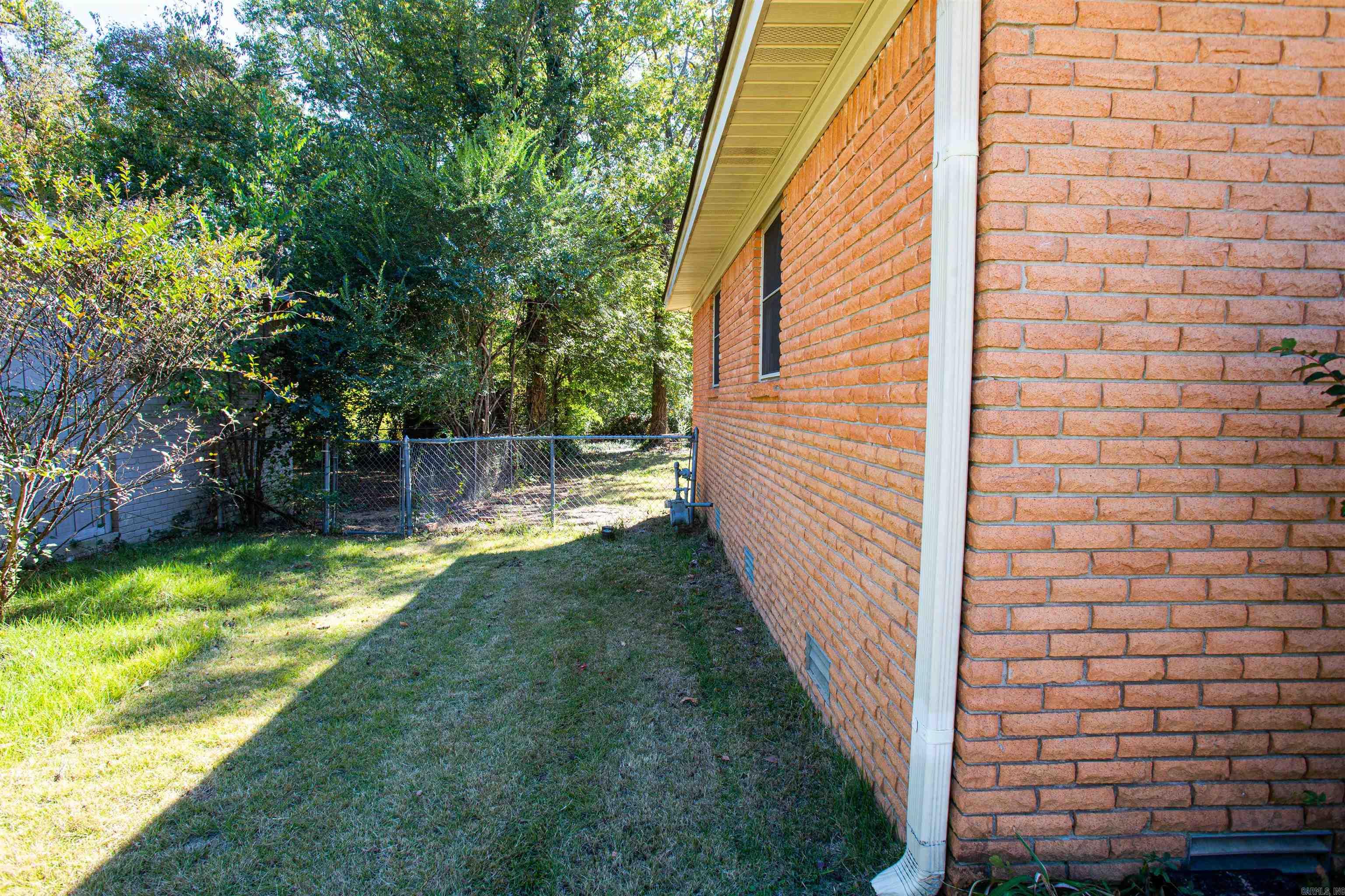 West Markham Heights - Residential Lease