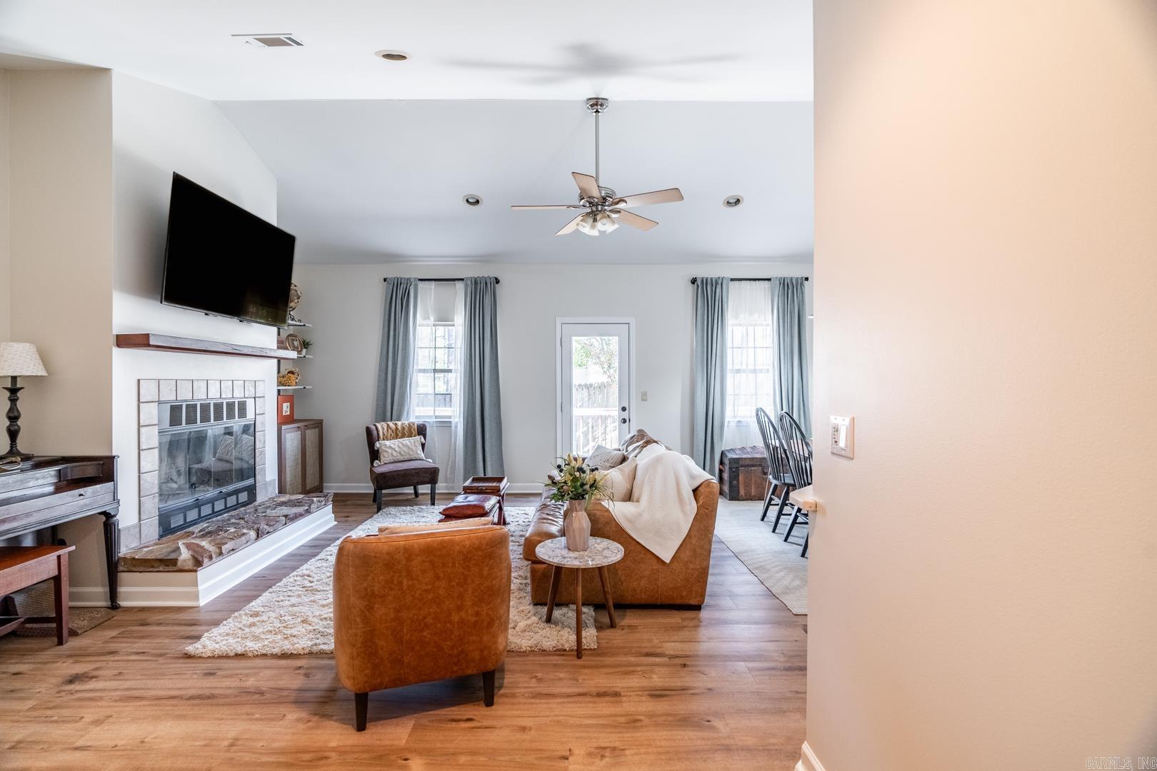 CARDINAL VALLEY - Residential