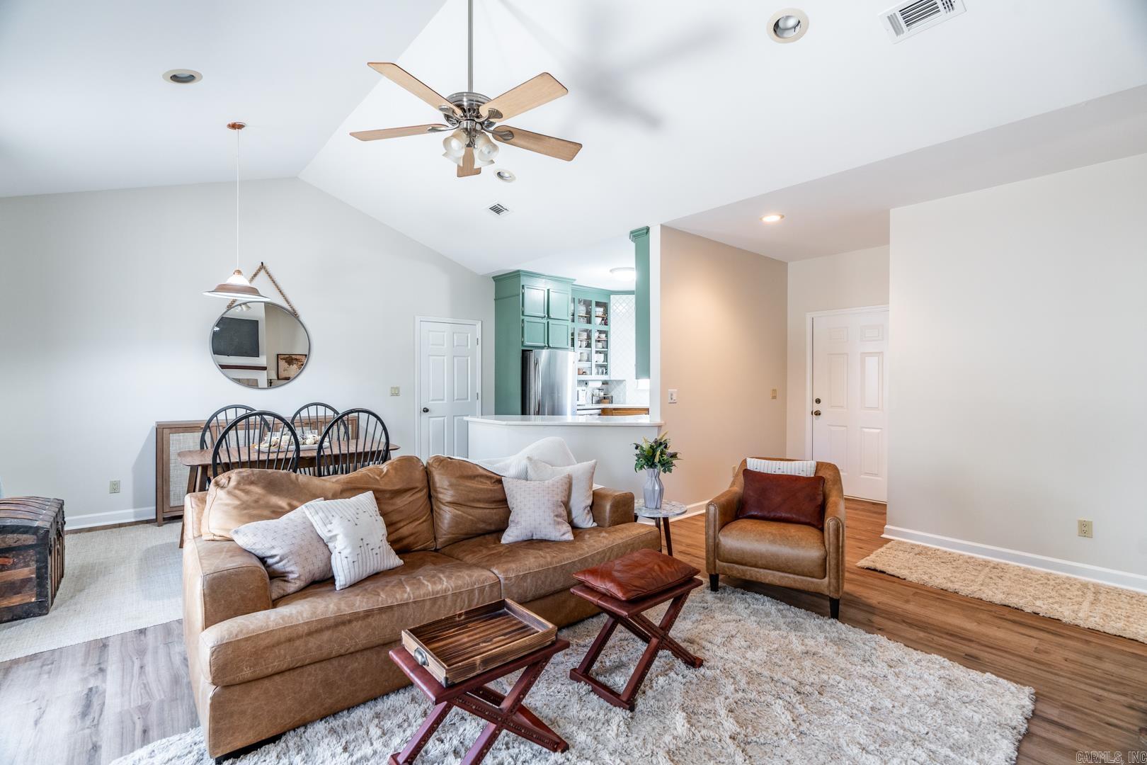 CARDINAL VALLEY - Residential