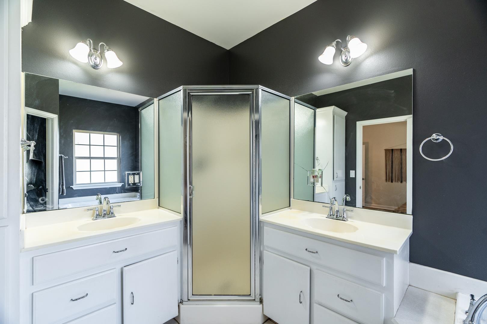 CARDINAL VALLEY - Residential