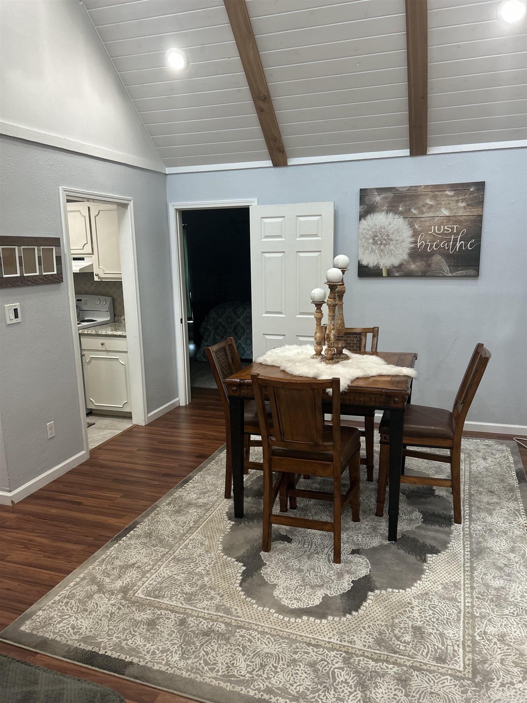 SHADOW RIDGE VILLAS - Residential