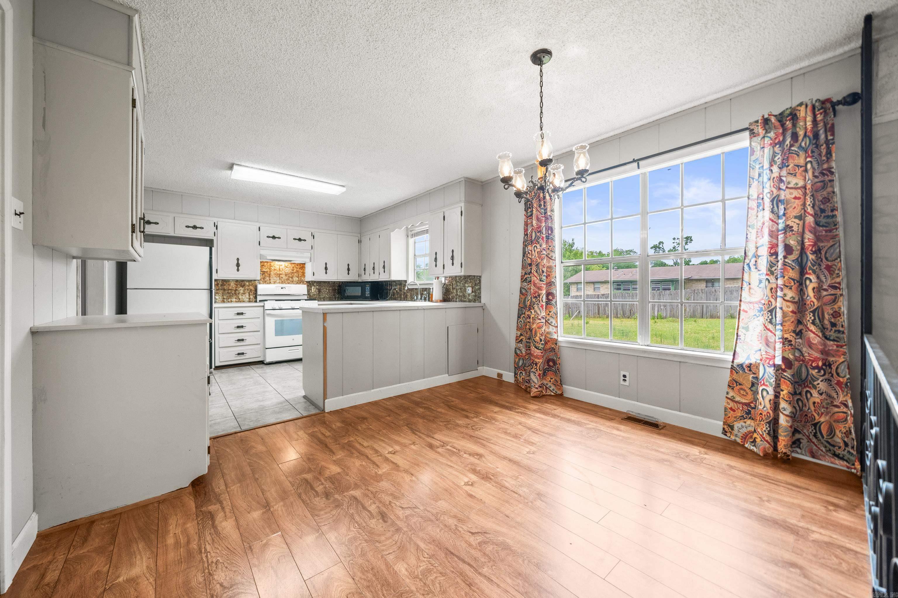 Pine Meadows 1 - Residential
