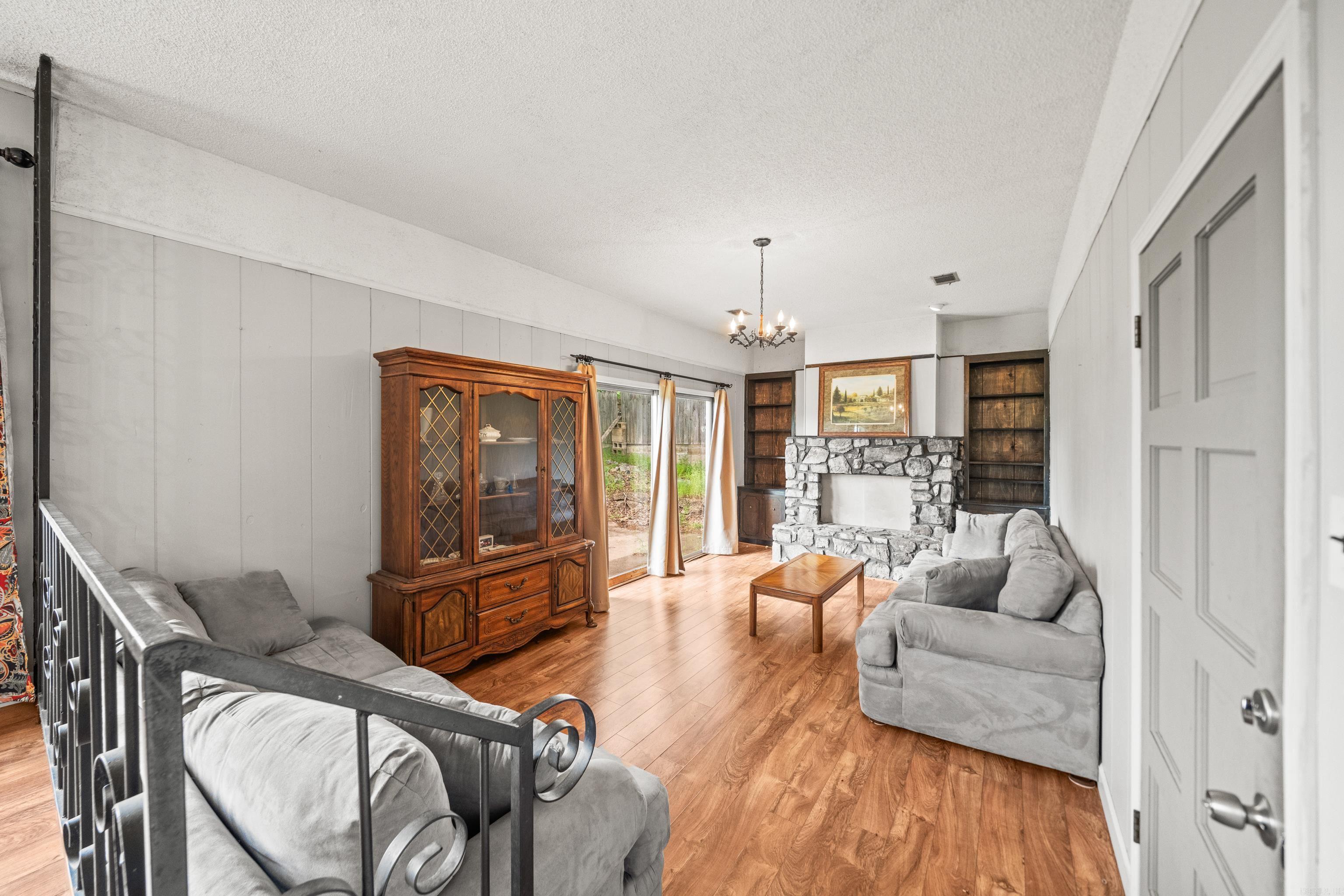 Pine Meadows 1 - Residential