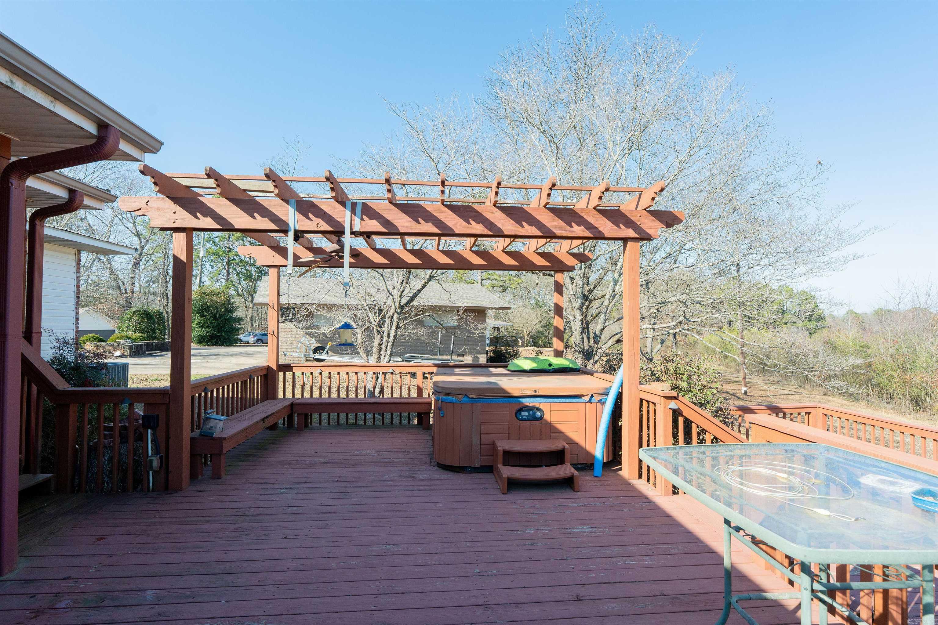 CRAPPIE COVE - LAKE - Residential