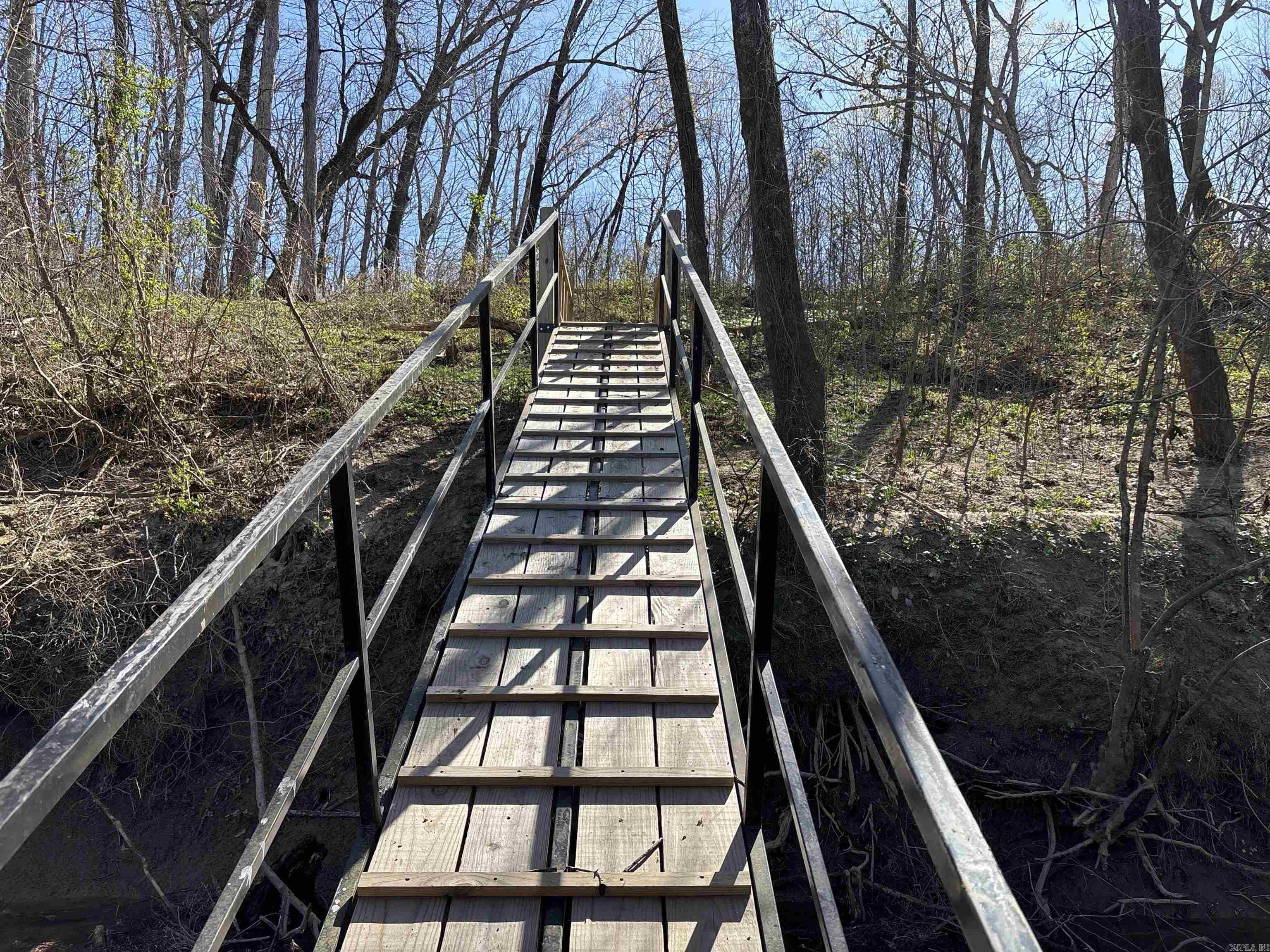 Metes & Bounds - Land