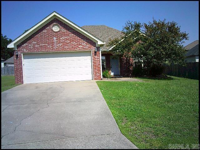 *Beautiful Home In Benton* BEAUTIFUL HOME IN THE PLEASANT FOREST NEIGHBORHOOD!! This 3 Bedroom And 2 Bath Home Features Over 1300 Sqft! Kitchen Features An Electric Range, Refrigerator, Dishwasher, And Disposal! Washer And Dryer Hookups! Fenced In Backyard And Two Car Garage For Parking! PET FRIENDLY!! AVAILABLE EARLY OCTOBER 2025!!!
