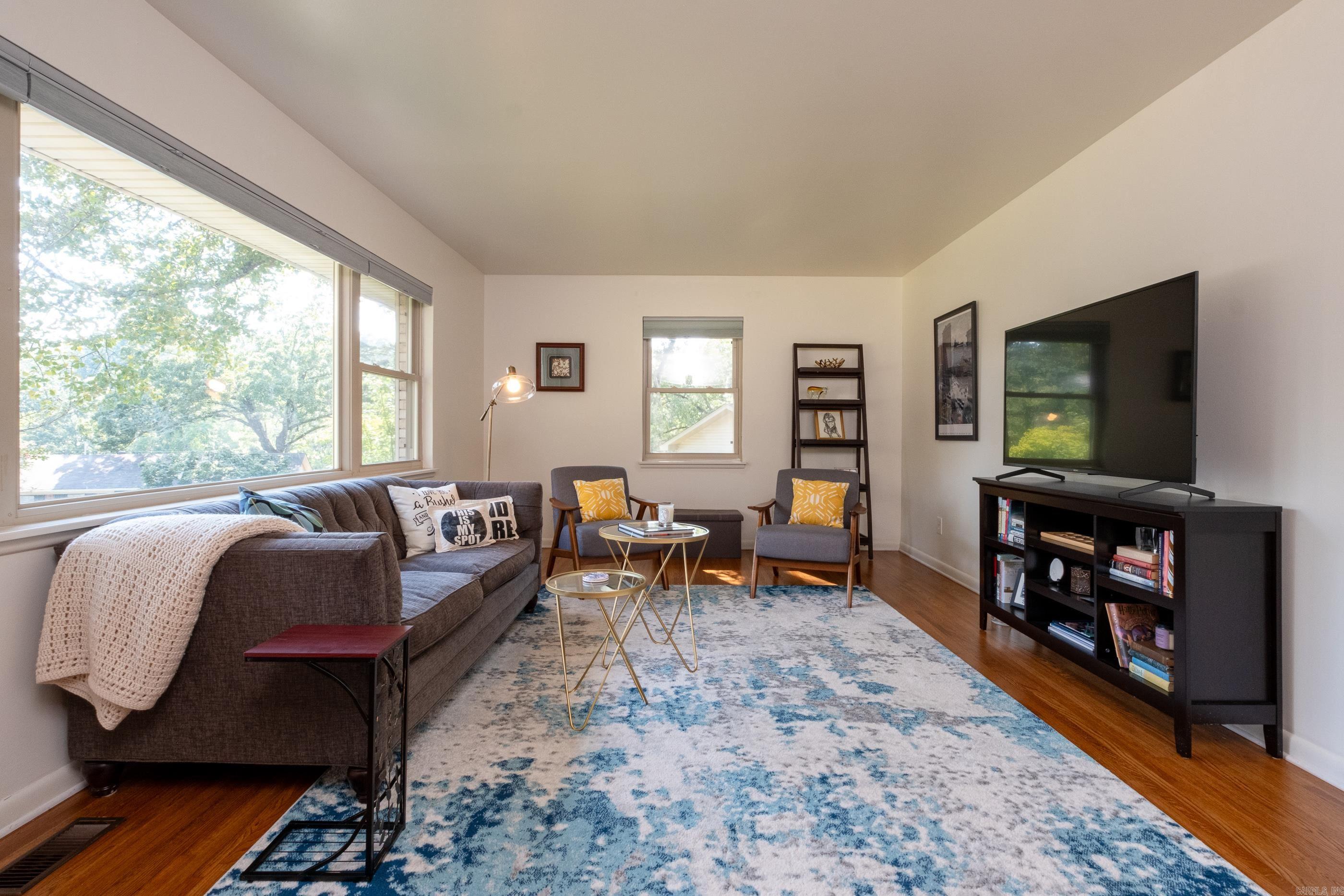 HALL PLAZA - Residential