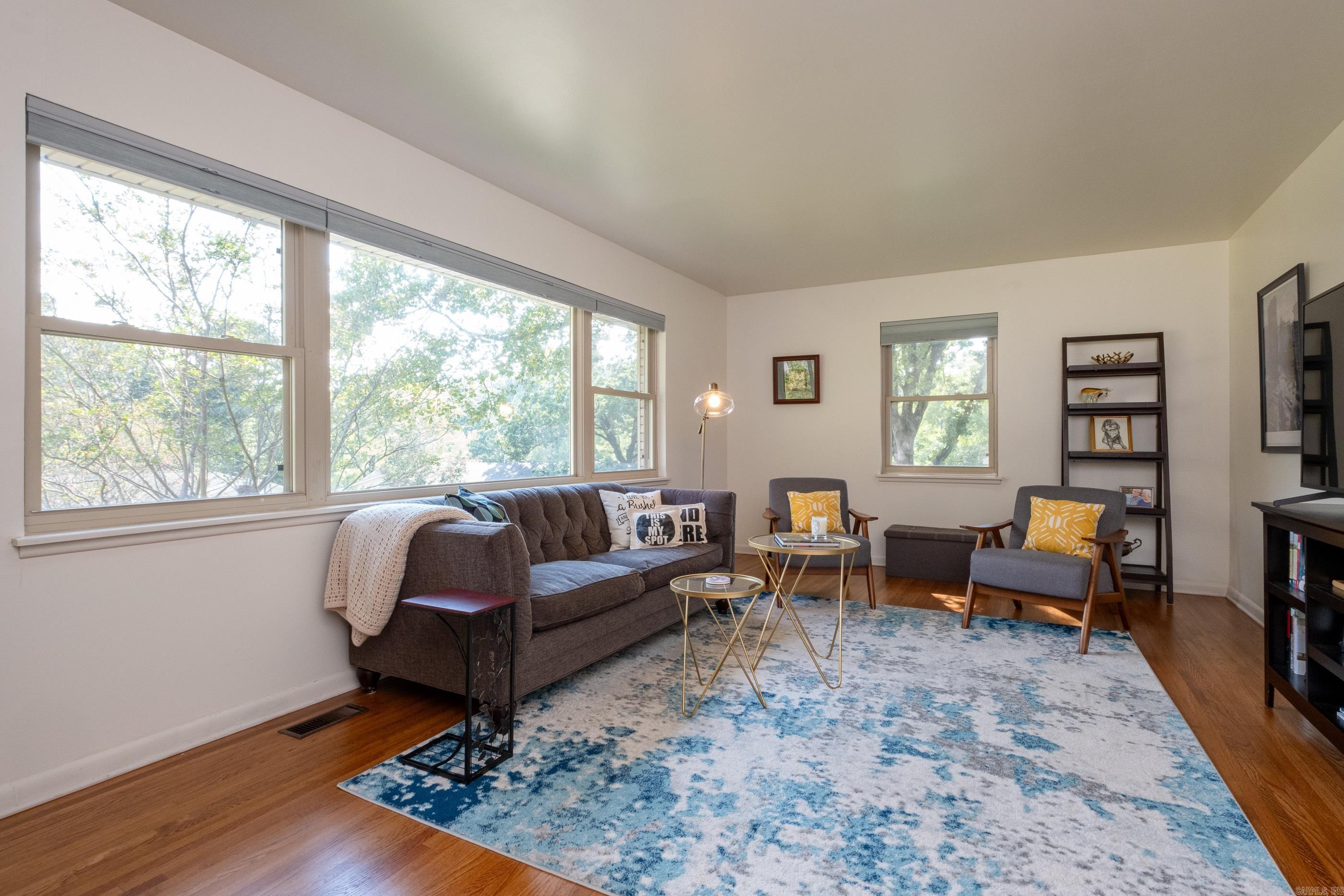 HALL PLAZA - Residential