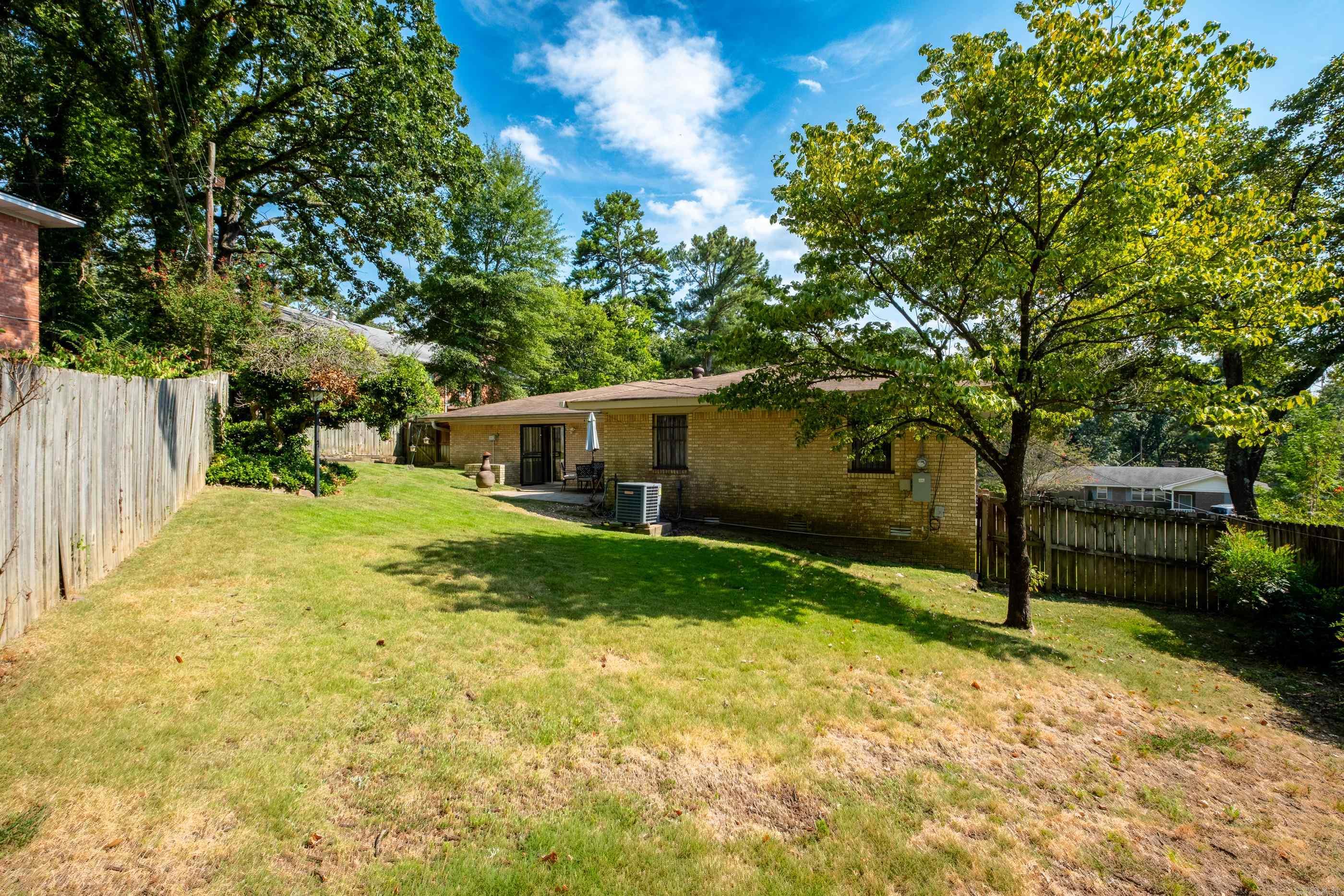 HALL PLAZA - Residential